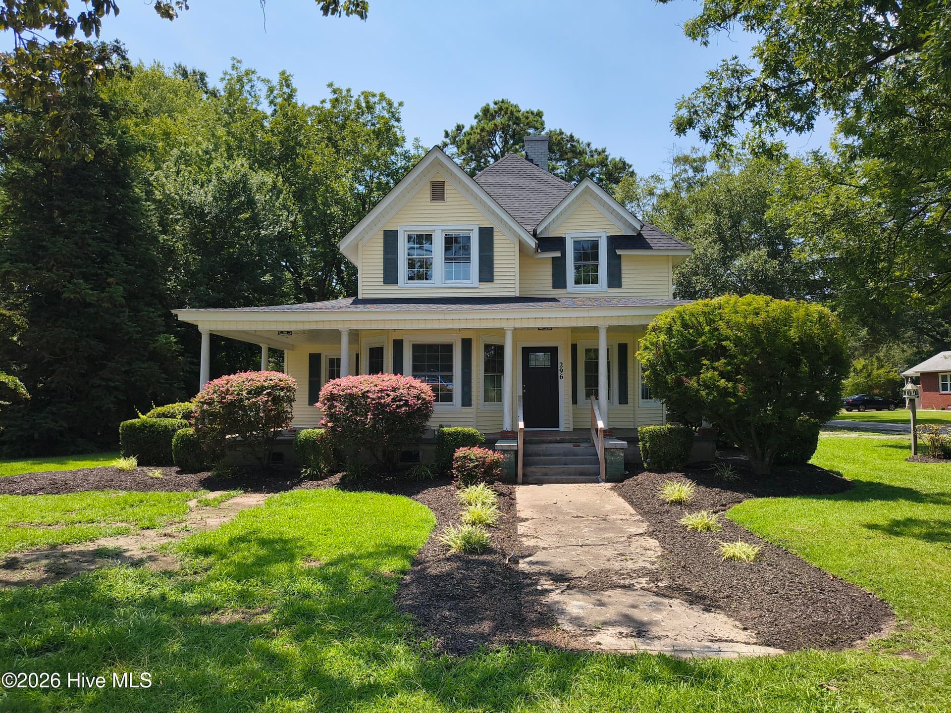 Single Family Residence at 296 Fourth Street, Ayden, NC 28513, photo 2 of 57