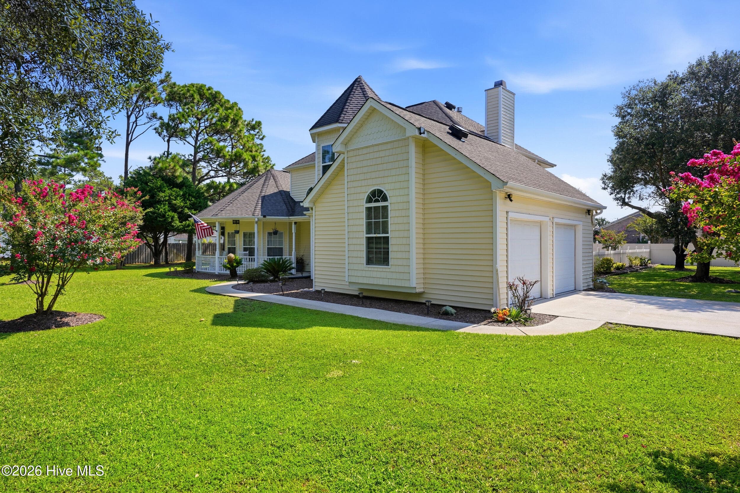 Single Family Residence at 400 Dow Road N, Carolina Beach, NC 28428, photo 11 of 95