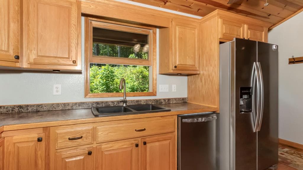 Single Family Residence at 815 Smokey Hollow Drive, Murphy, NC 28906, photo 16 of 50