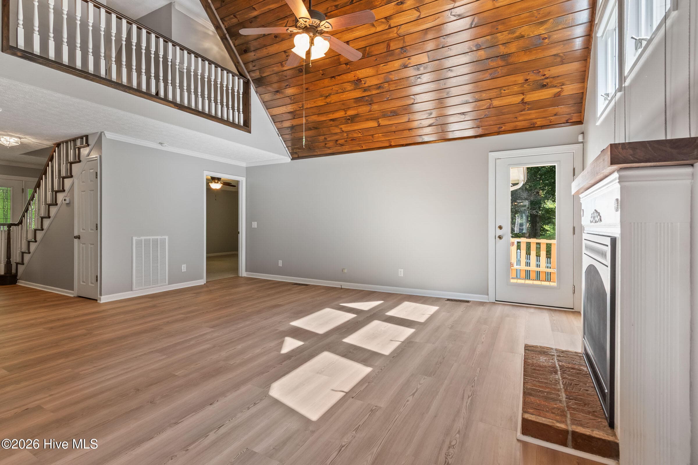 Single Family Residence at 21 Grand Ridge, Murphy, NC 28906, photo 13 of 86