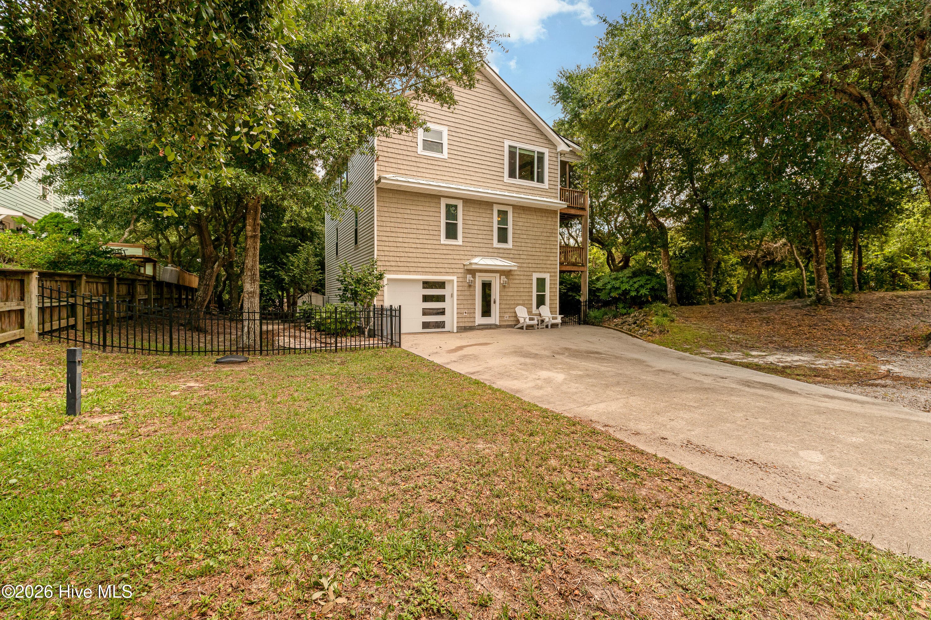 Single Family Residence at 102 Sandpiper Lane, Indian Beach, NC 28512, photo 55 of 64