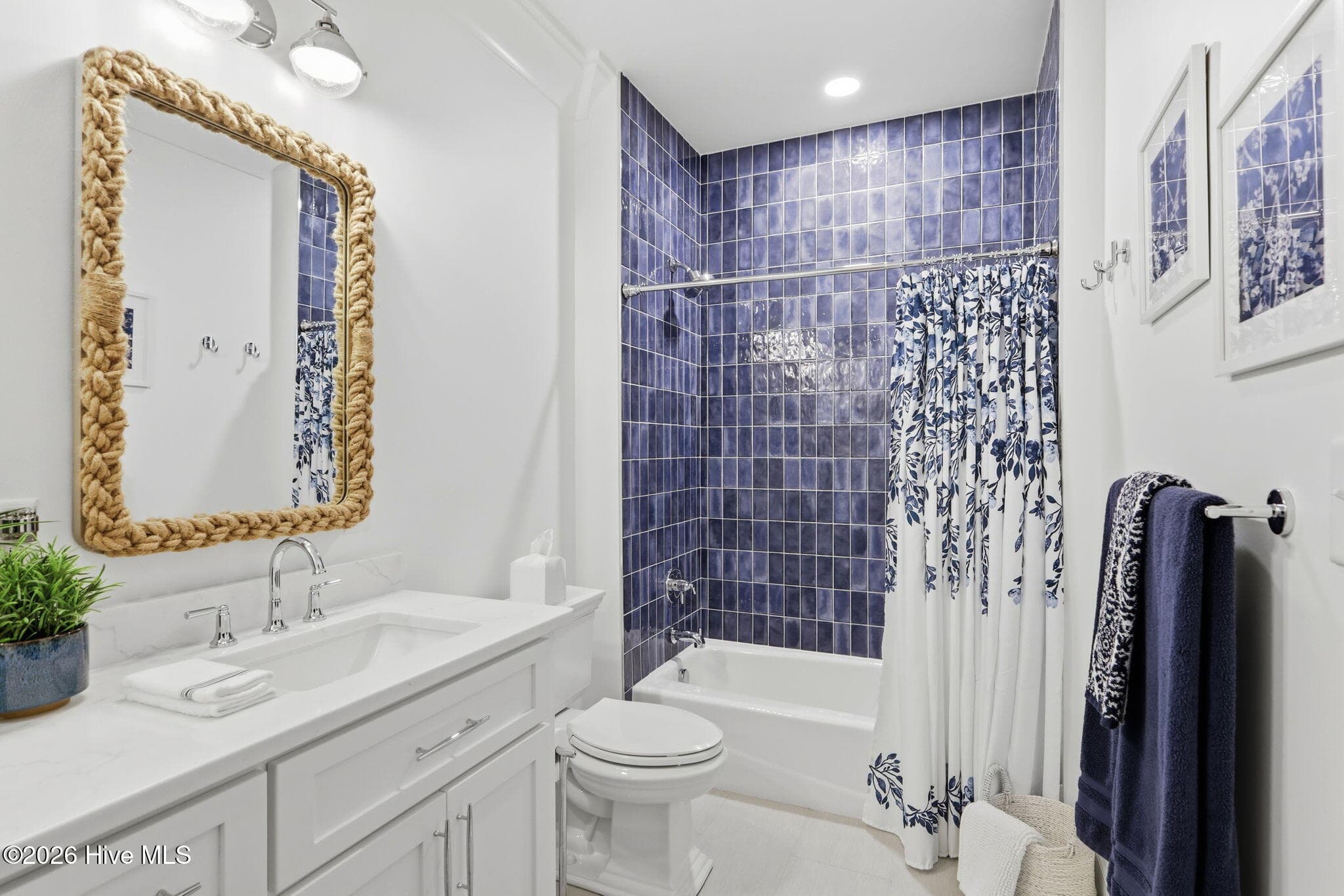 Single Family Residence at 402 Kensington Place, Newport, NC 28570, photo 2 of 4