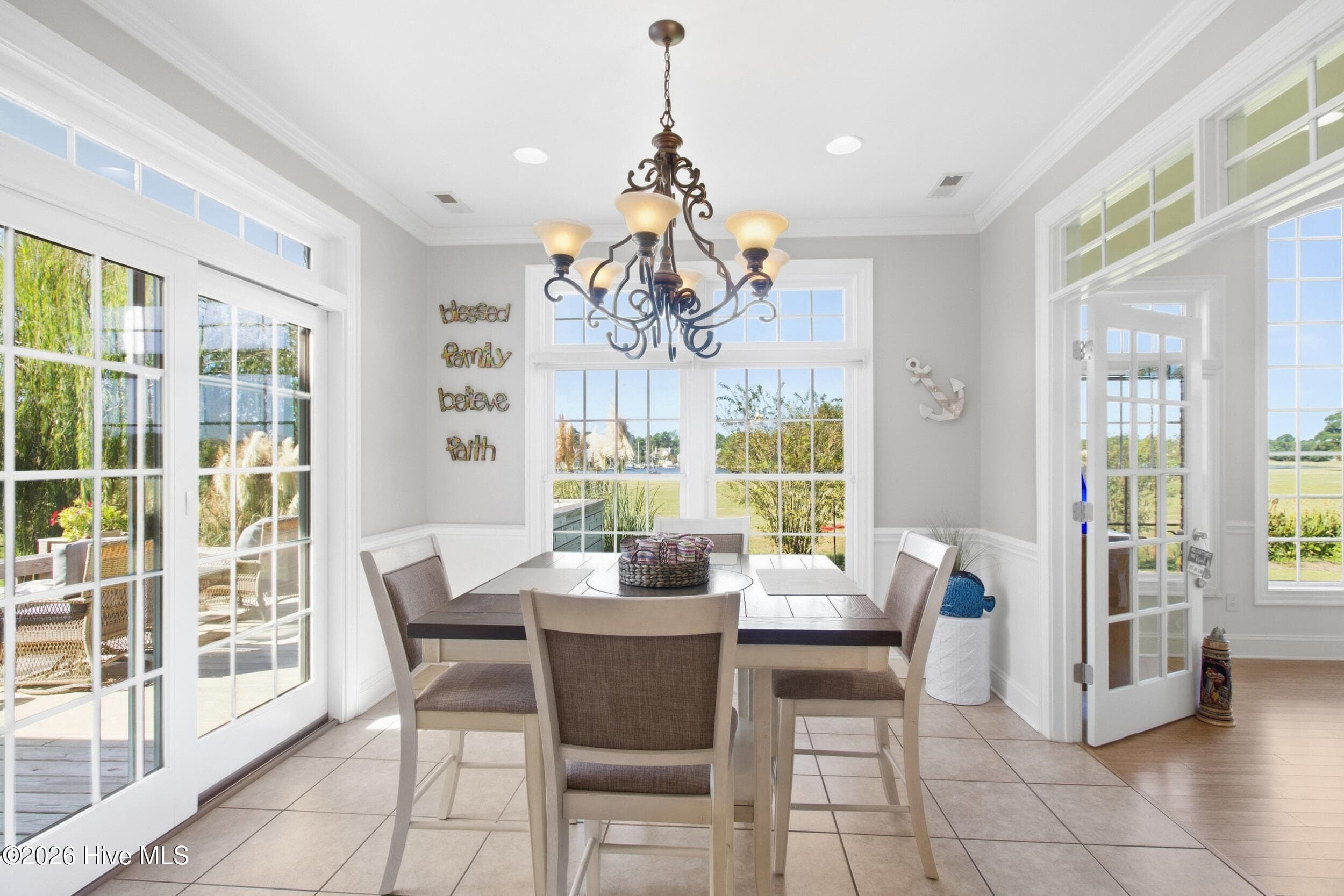 Nook - 1012 Pelican Drive, New Bern, NC 28560