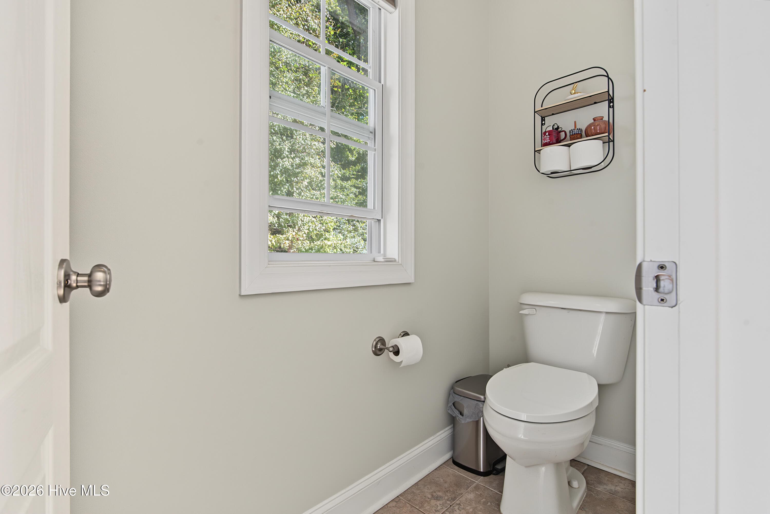 Single Family Residence at 135 Castle Court, Washington, NC 27889, photo 23 of 41