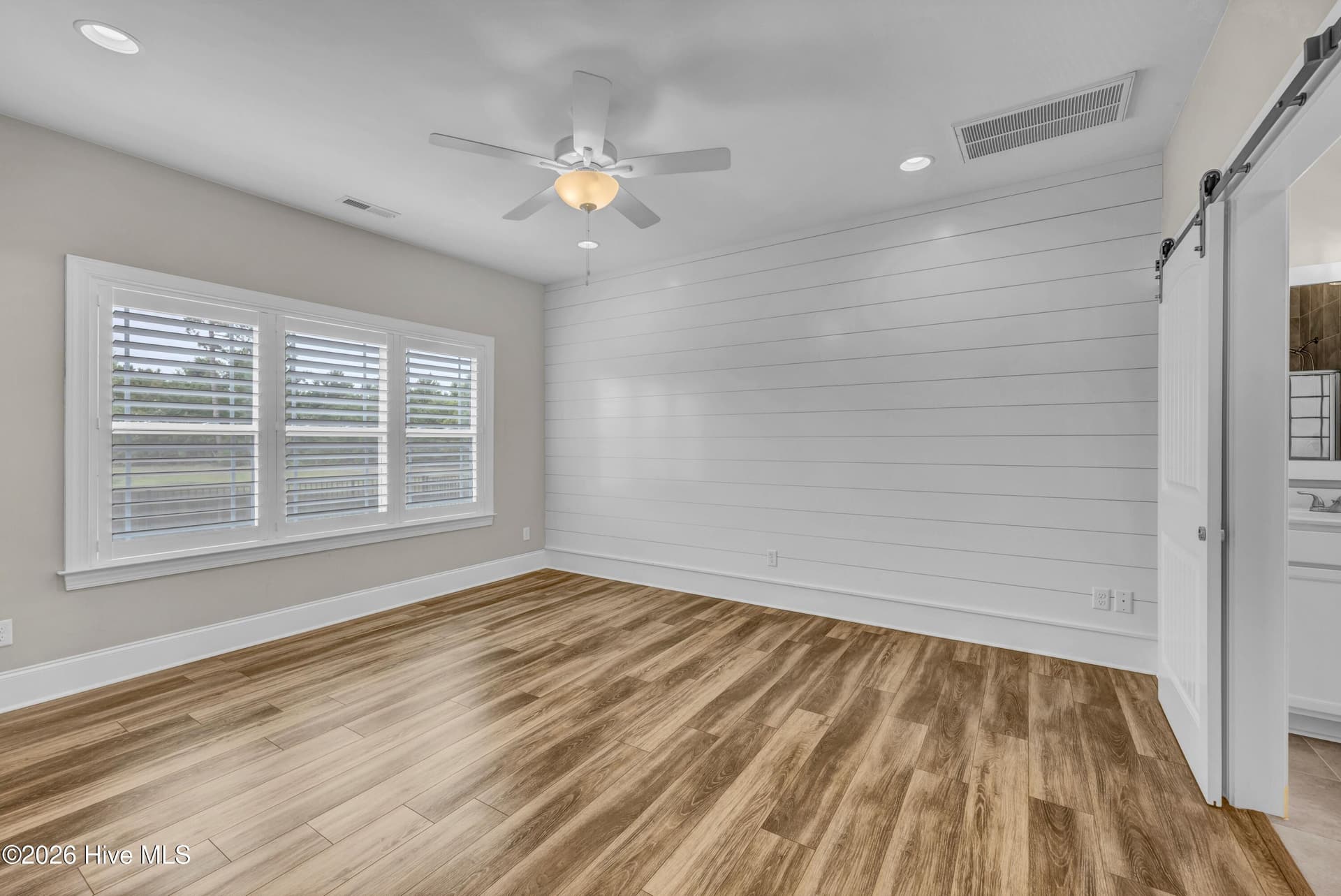 Single Family Residence at 912 Hazel Bill Court, Wilmington, NC 28409, photo 14 of 30
