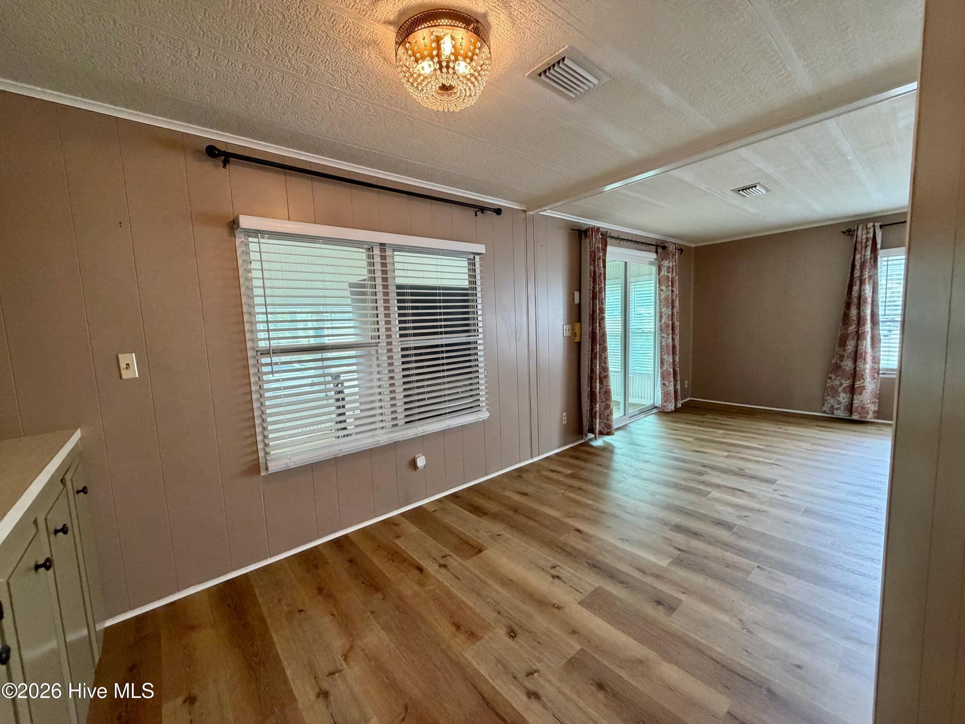 Manufactured Home at 4701 Lake Front Drive, Martinez, GA 30907, photo 11 of 23