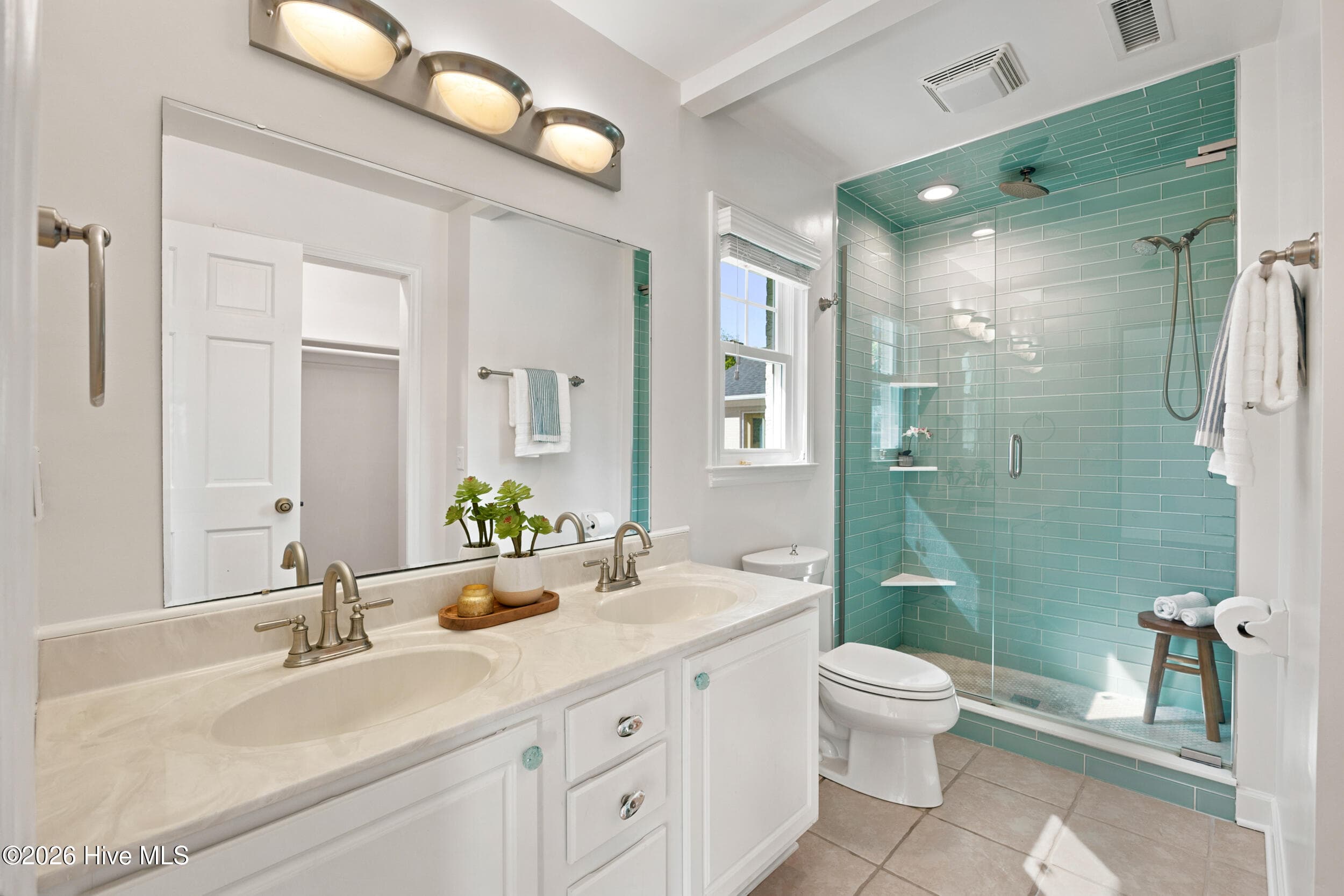 Single Family Residence at 310 Bretonshire Road, Wilmington, NC 28405, photo 33 of 74