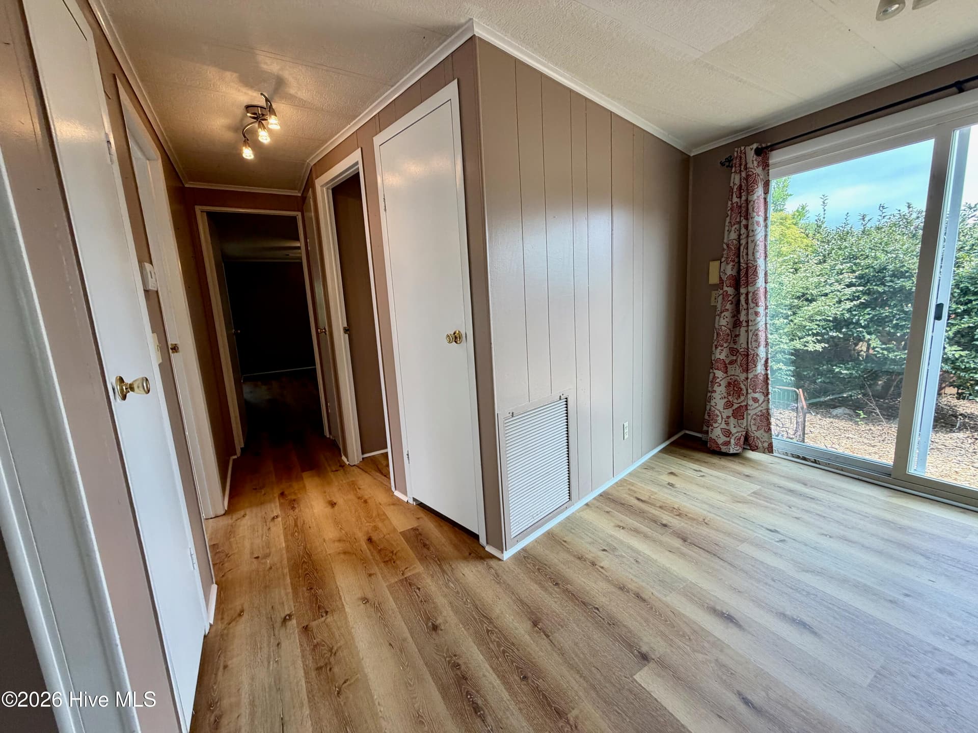 Manufactured Home at 4701 Lake Front Drive, Martinez, GA 30907, photo 15 of 23