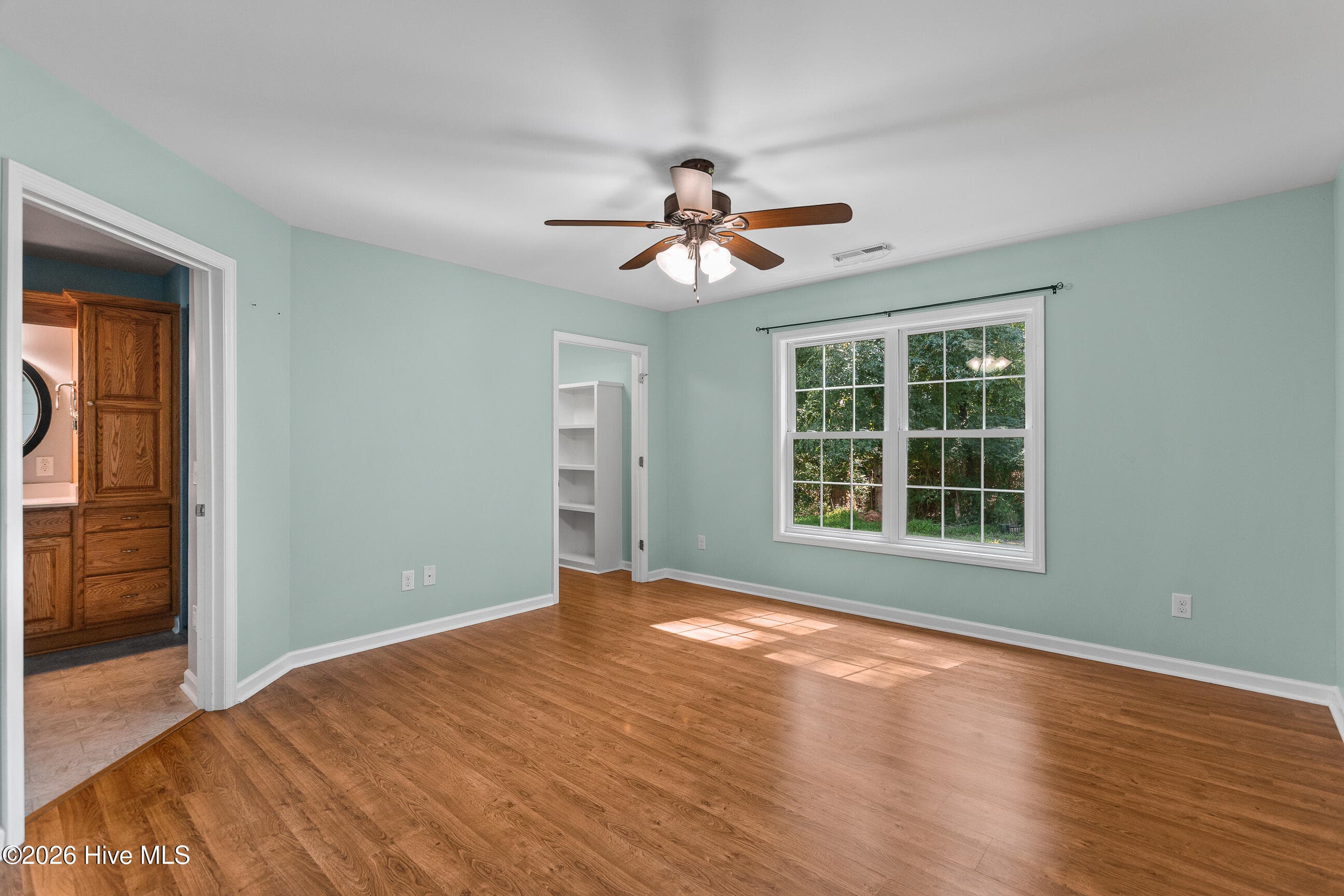 Single Family Residence at 137 Mccoy Lane, Jacksonville, NC 28546, photo 13 of 22