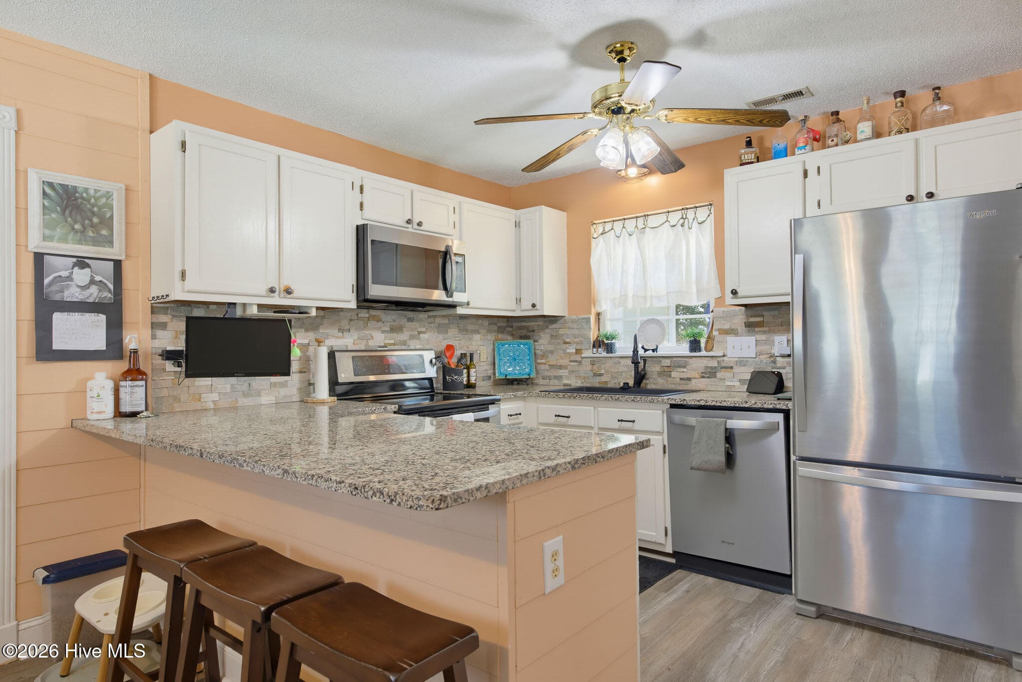 Single Family Residence at 103 Tory Circle, Jacksonville, NC 28546, photo 15 of 41