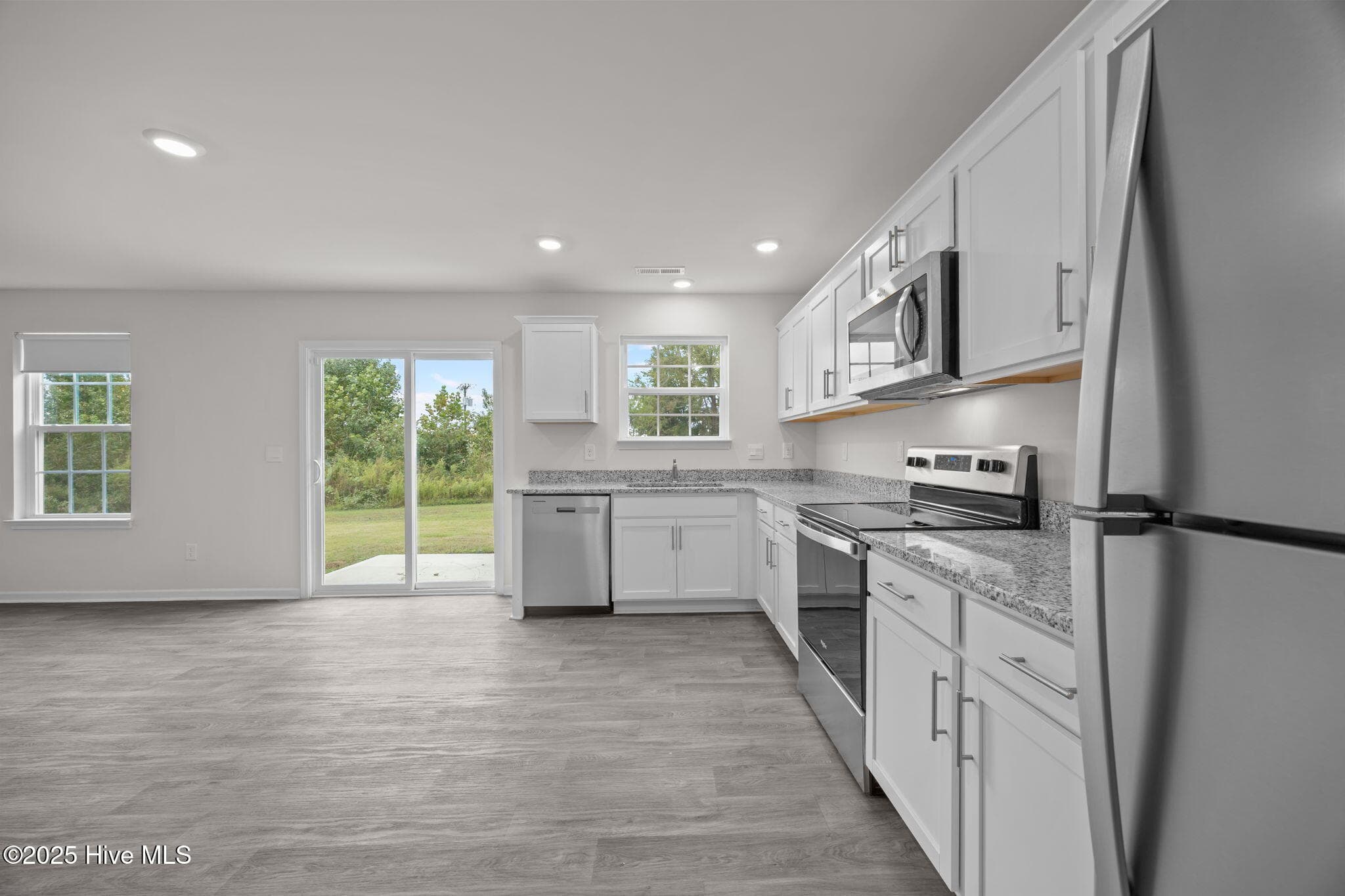 Single Family Residence at 1324 S Wilshire Court, Kinston, NC 28504, photo 18 of 53