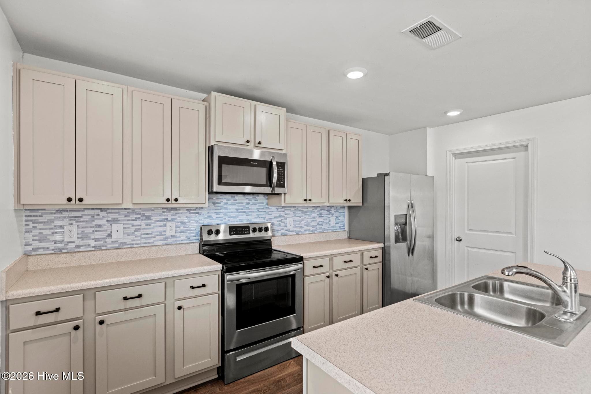 178 Everett Yopp Drive, Sneads Ferry, NC 28460
