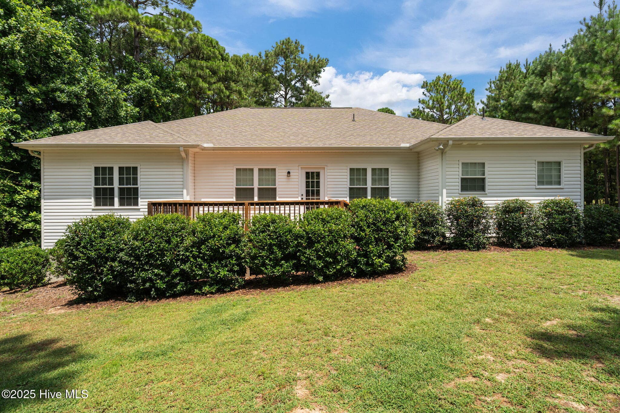 Single Family Residence at 27 Pine Lake Drive, Whispering Pines, NC 28327, Whispering Pines, photo 29 of 36
