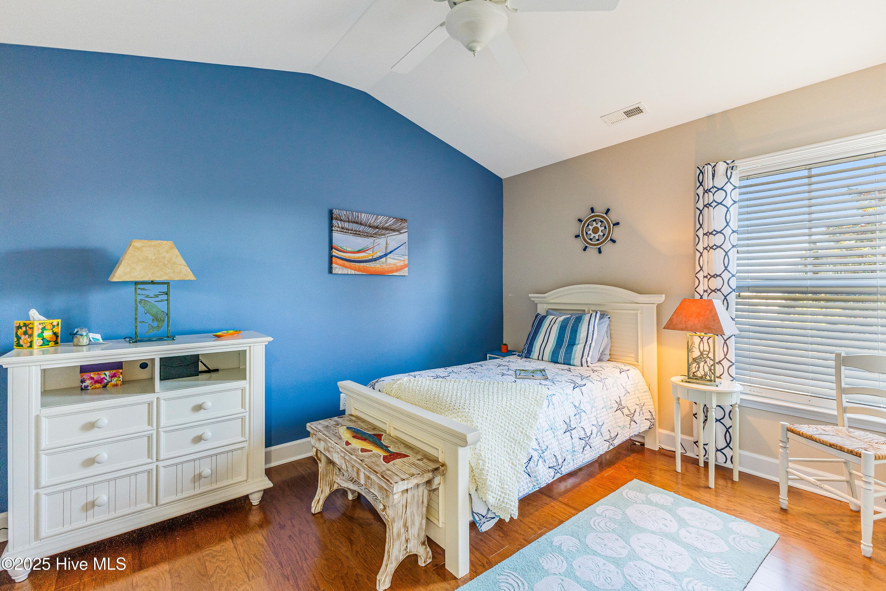 second story guest room w/hardwood floors - 4020 Norseman Loop Unit 2, Southport, NC 28461