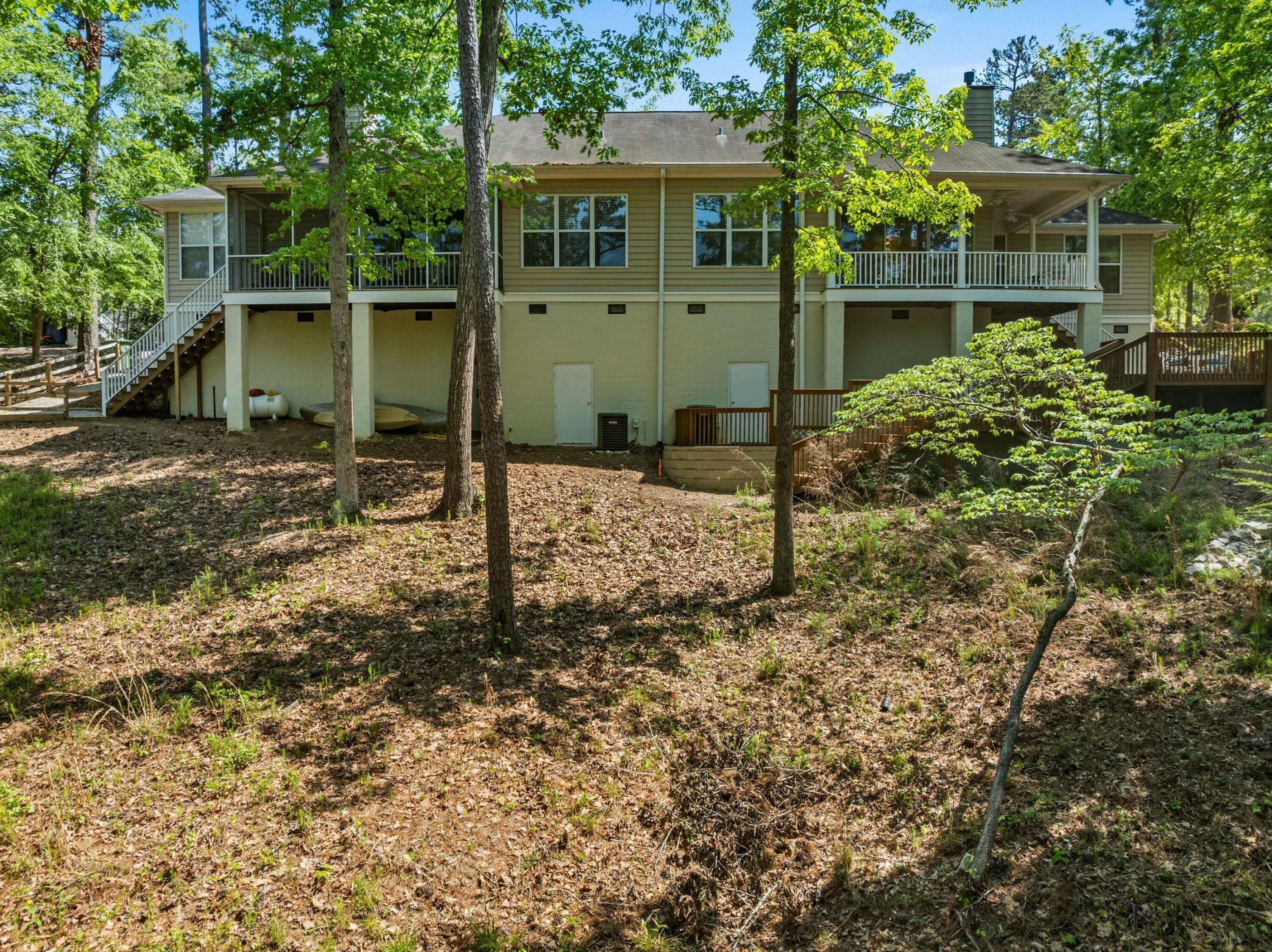 Townhouse at 9 Caravel Circle, McCormick, SC 29835, photo 31 of 36