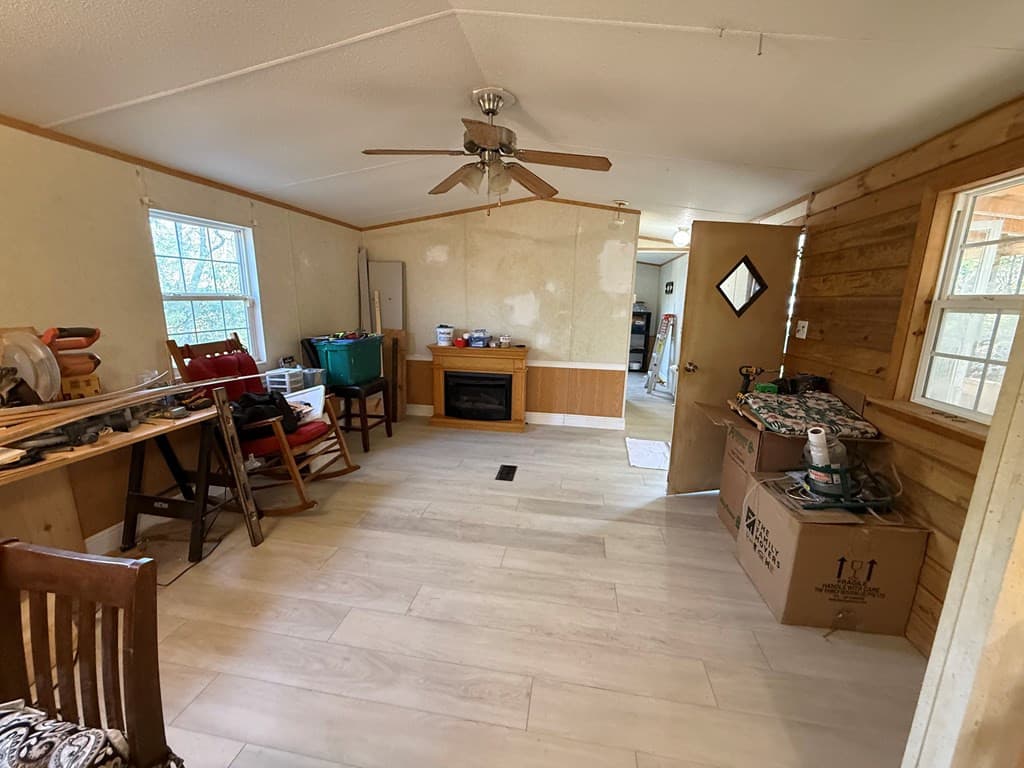 Manufactured Home at 108 Sue Lane, Murphy, NC 28906, Murphy, photo 4 of 14
