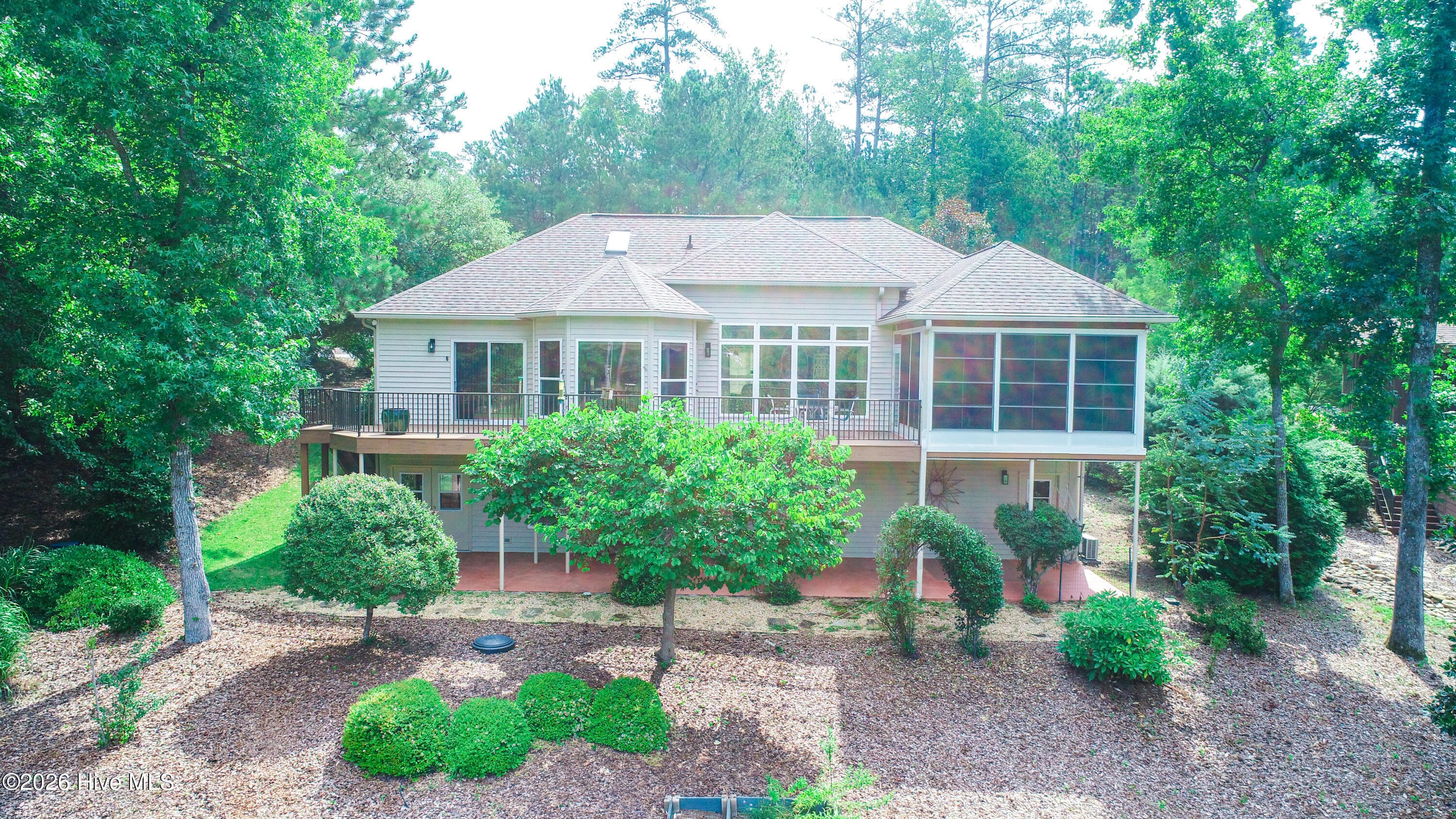 Single Family Residence at 117 Kershaw Lane, McCormick, SC 29835, photo 2 of 2