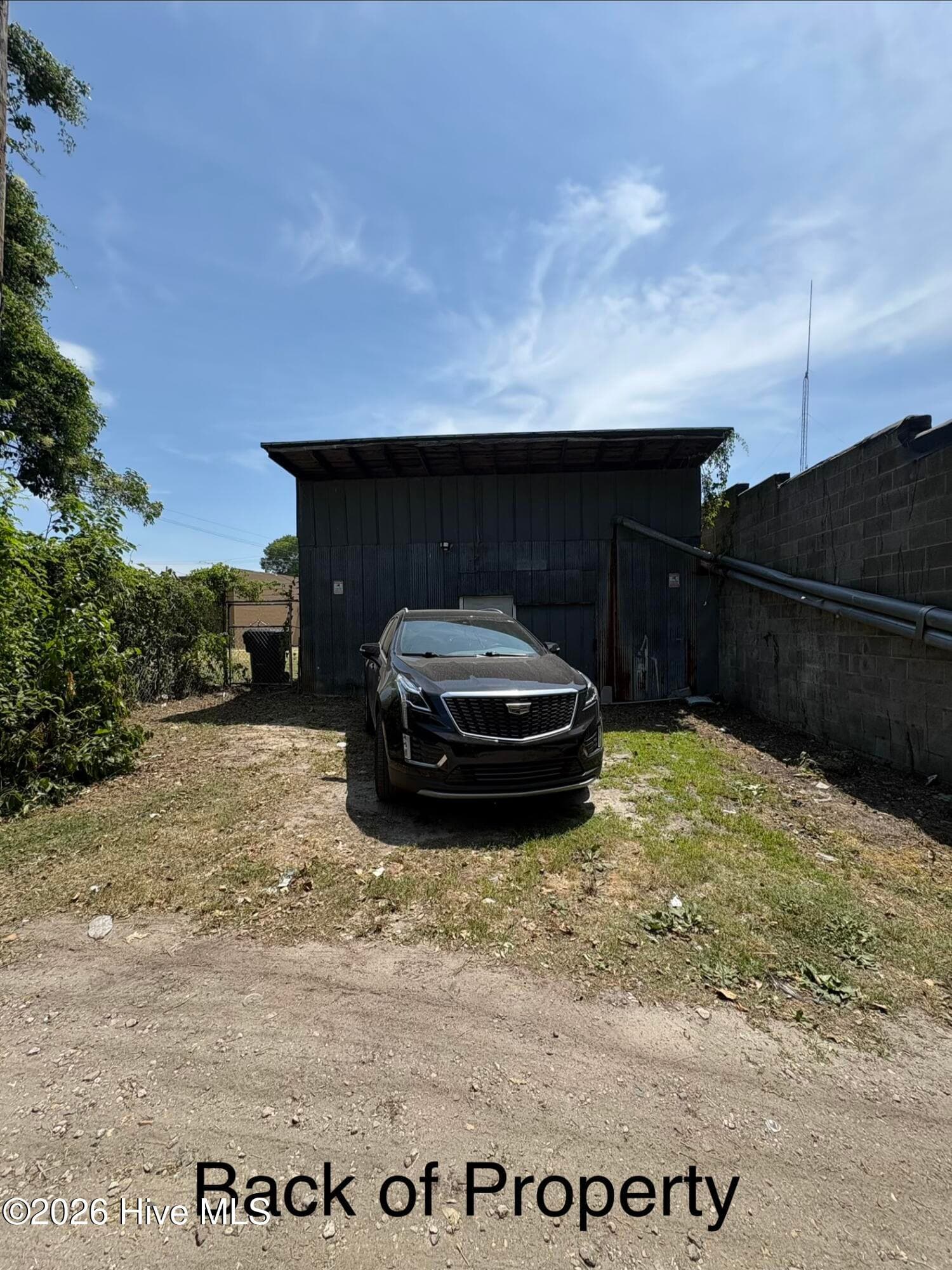 Parking in the back of the property - 311 S Road Street, Elizabeth City, NC 27909