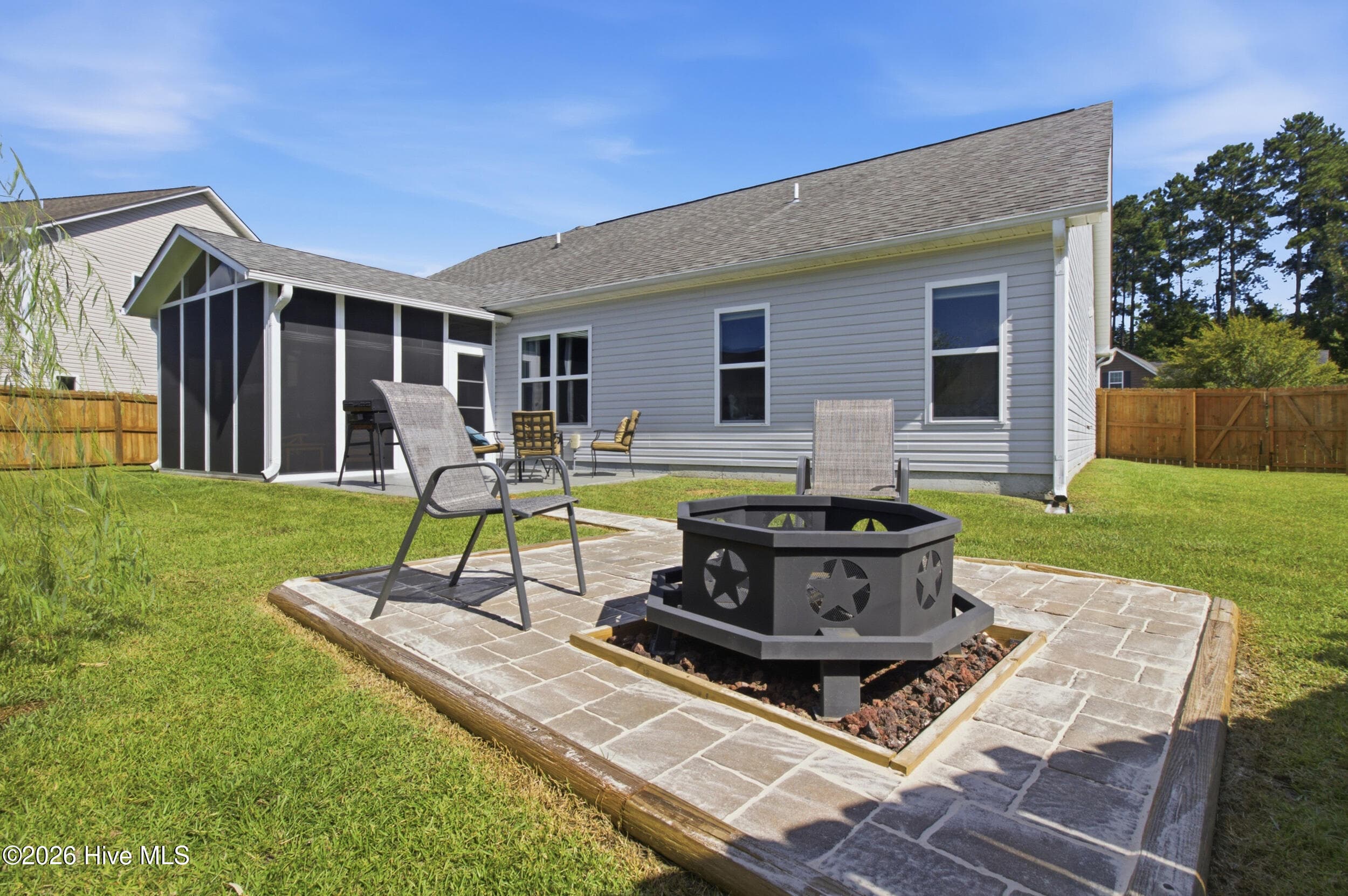 Back - Firepit Area - 3246 Austin Avenue, New Bern, NC 28562