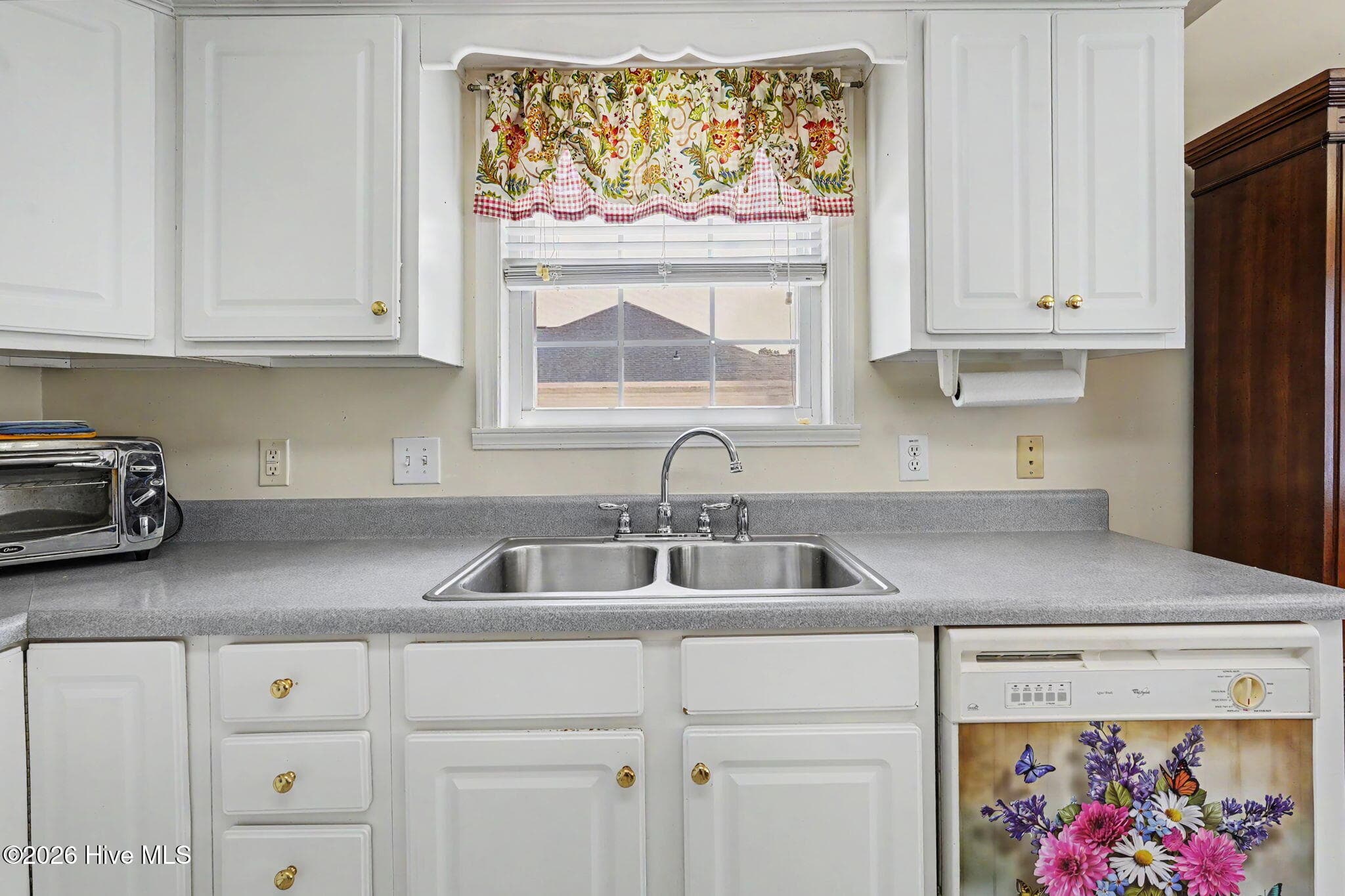 Single Family Residence at 1718 Pharview Drive SW, Ocean Isle Beach, NC 28469, photo 16 of 38