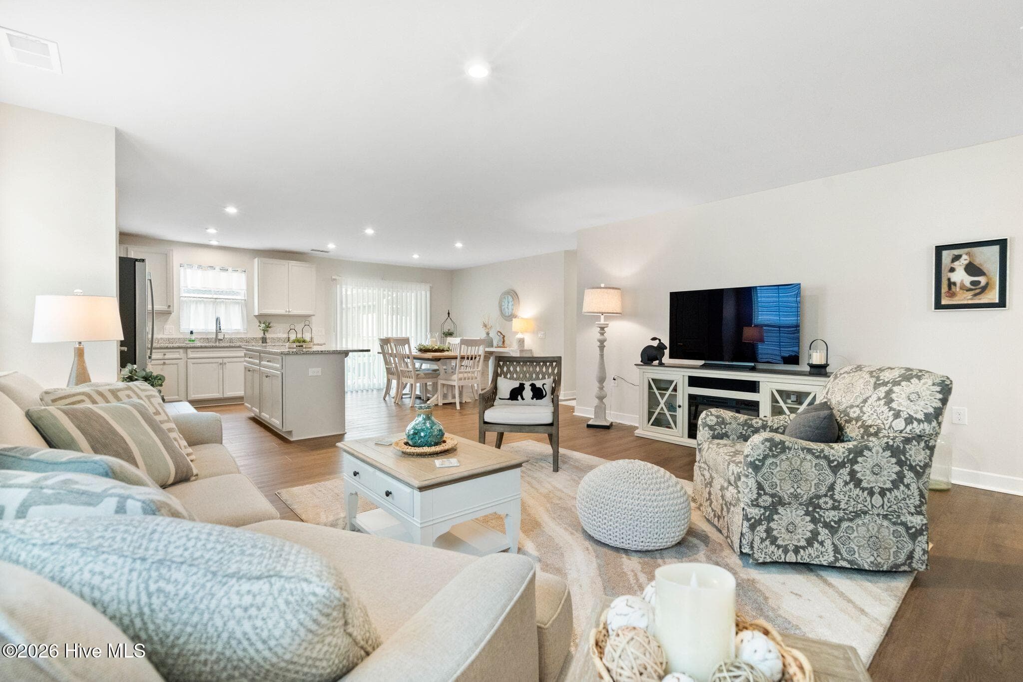 LIVING ROOM - 967 Rindlewood Trail NE, Bolivia, NC 28422
