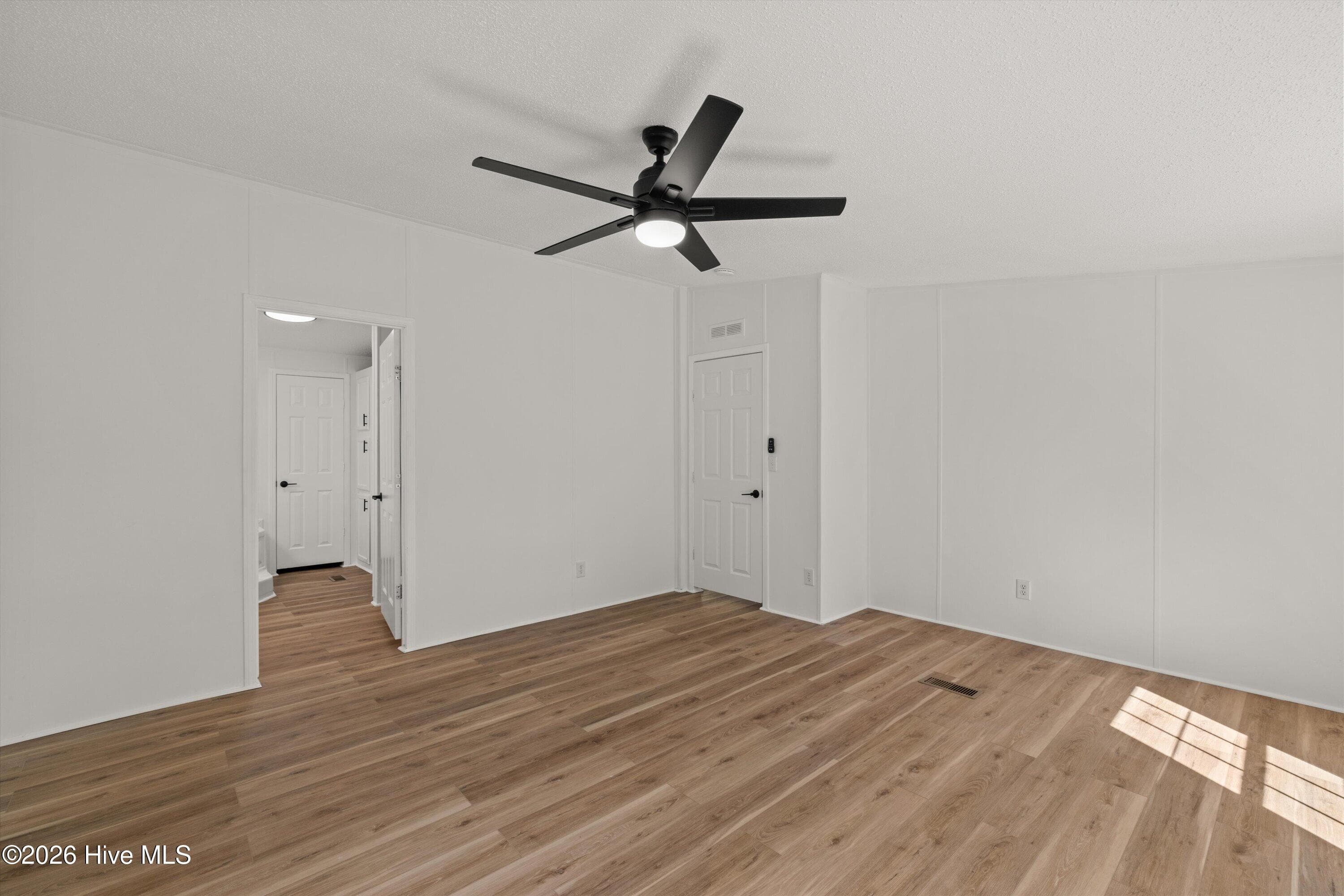 Manufactured Home at 34 Starling Court, Aiken, SC 29805, Aiken, photo 37 of 66