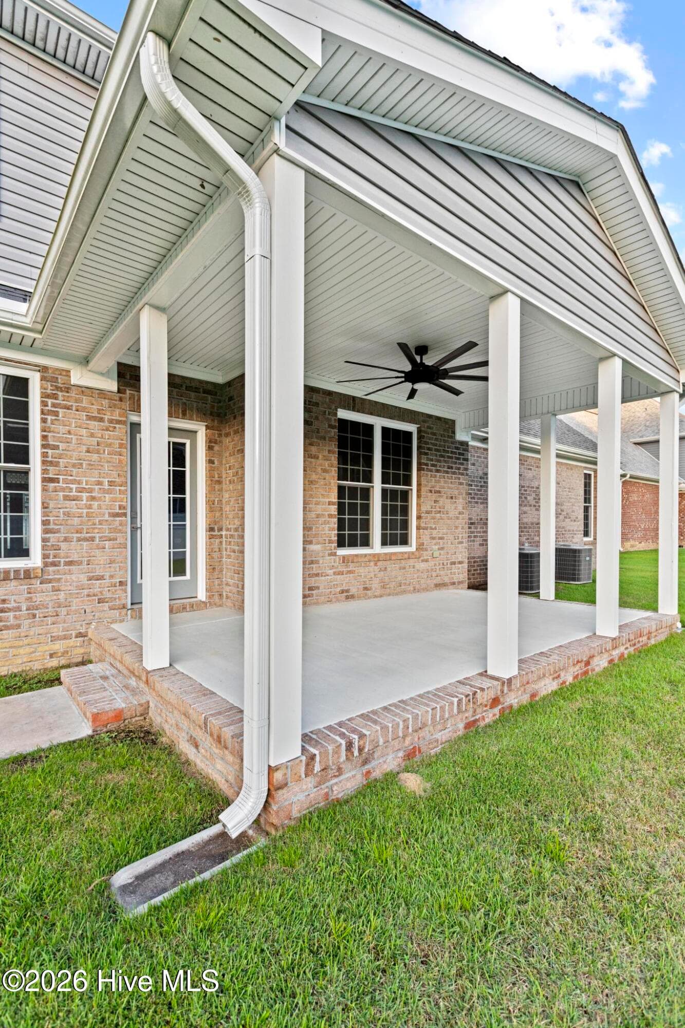 Single Family Residence at 403 King Richard Court, Jacksonville, NC 28546, photo 42 of 43