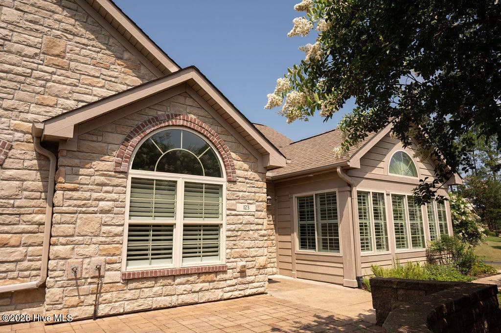 Condominium at 123 W Chelsea Court, Southern Pines, NC 28387, photo 17 of 190