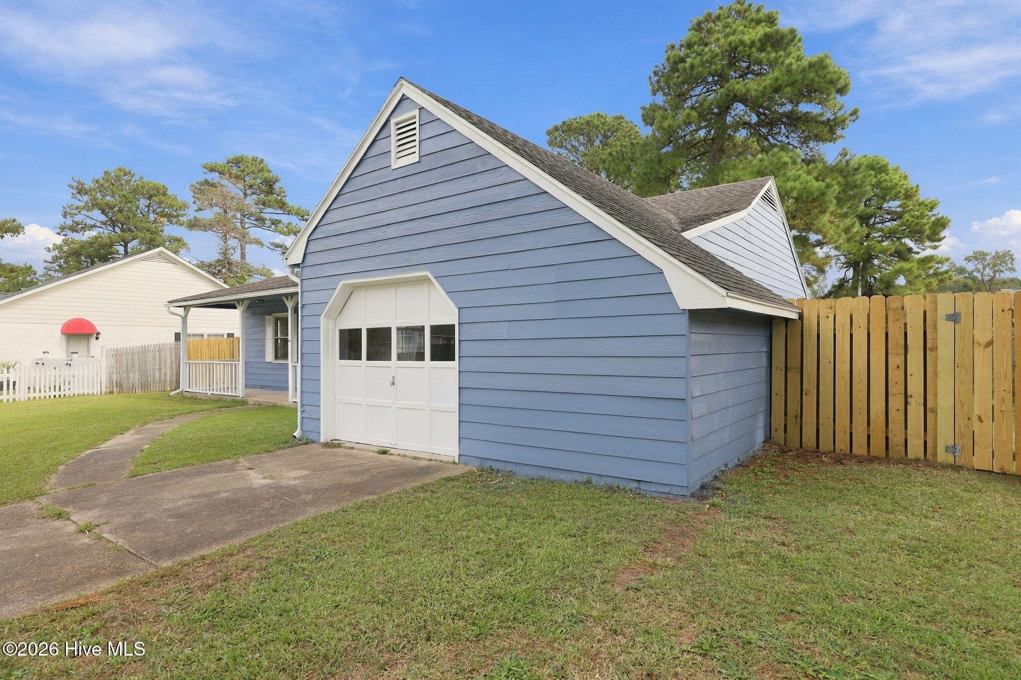 Single Family Residence at 2218 Bridle Trail, Midway Park, NC 28544, photo 18 of 60
