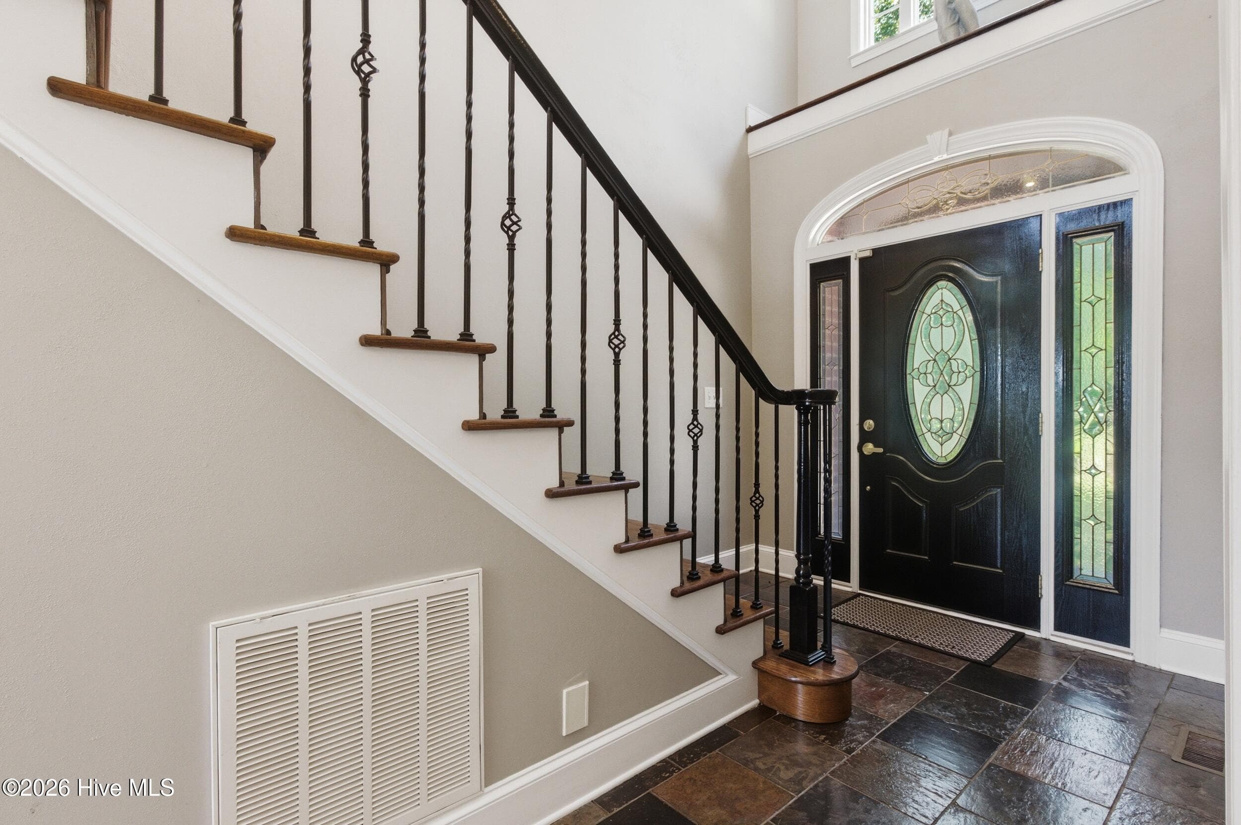 Entryway - 516 Long Point Road, Chocowinity, NC 27817