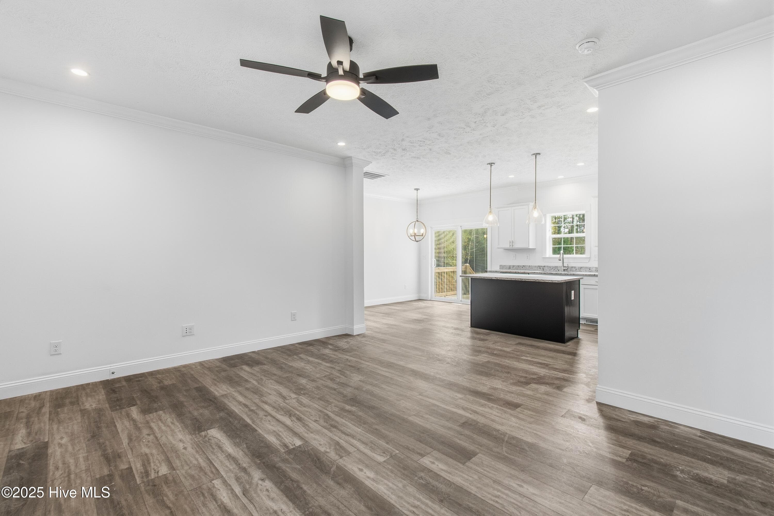 Single Family Residence at 9163 Southern Boulevard SE, Winnabow, NC 28479, photo 9 of 28