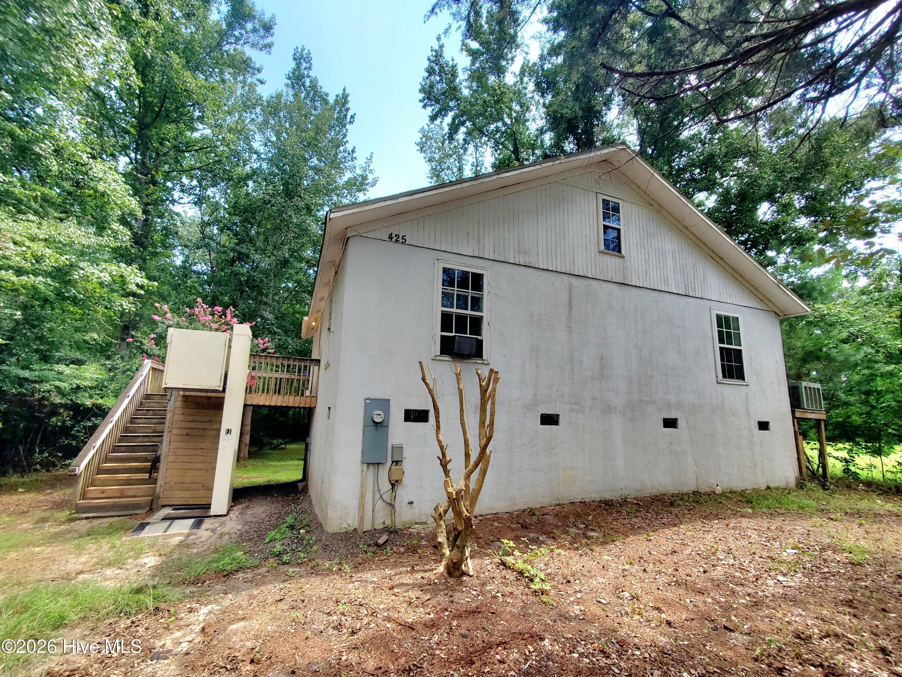 Single Family Residence at 425 Colonial Landing Road SE, Bolivia, NC 28422, photo 3 of 50