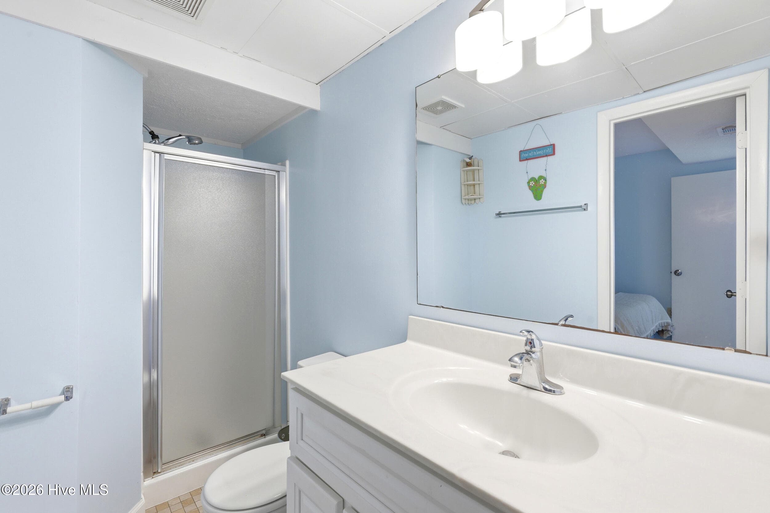 hall bath connected to second bedroom - 222 Carolina Beach Avenue N Unit 128, Carolina Beach, NC 28428
