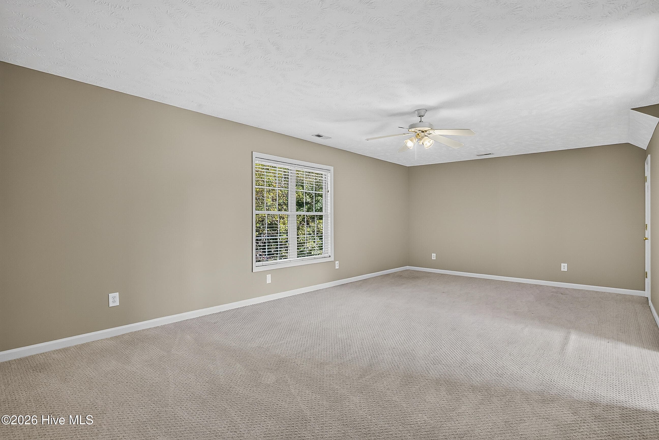 Single Family Residence at 172 E Ridge Court, Jacksonville, NC 28540, photo 38 of 50