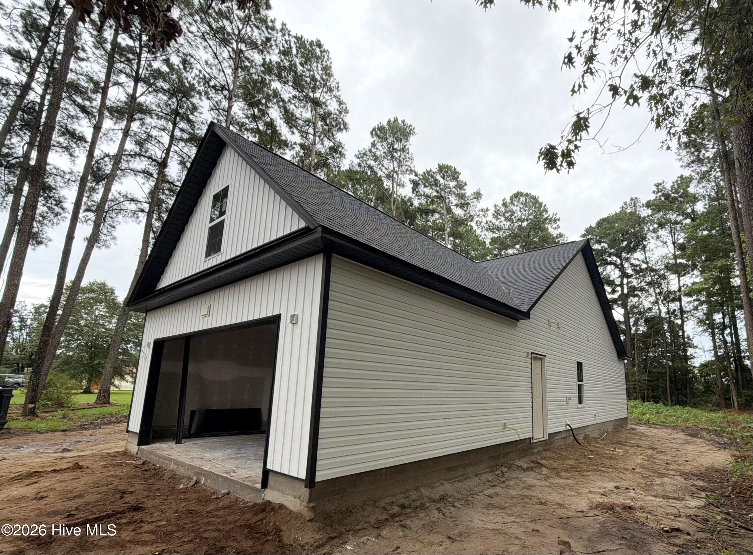 Single Family Residence at 5715 Edith Road, Ayden, NC 28513, photo 10 of 26