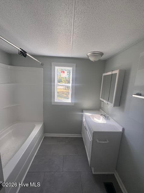 Manufactured Home at 322 N Winchester Lane, Hubert, NC 28539, photo 26 of 65