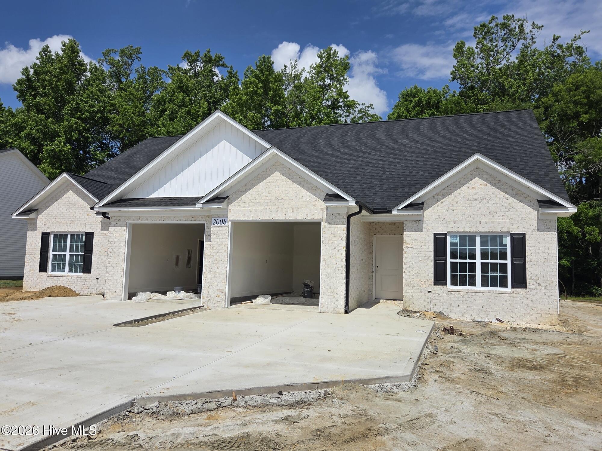 Townhouse at 2008 Dartford Drive B, Greenville, NC 27834, photo 3 of 61