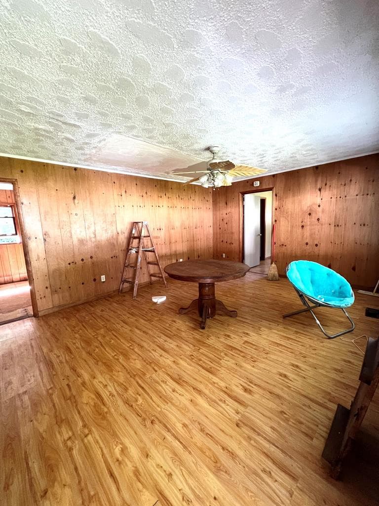 Residential at 1050 US Highway 19, Topton, NC 28781, photo 4 of 31