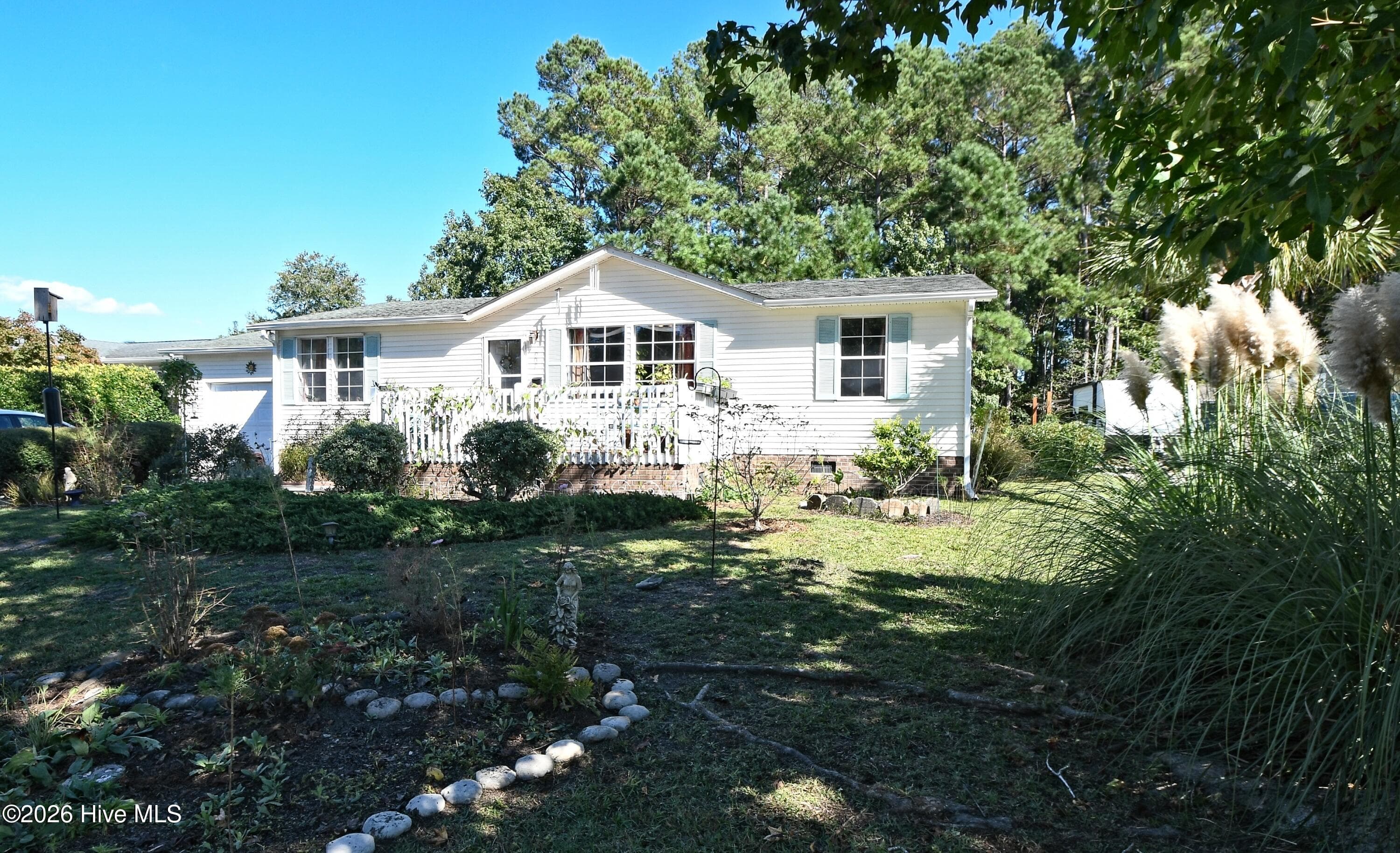907 Palmer Drive, Carolina Shores, NC 28467