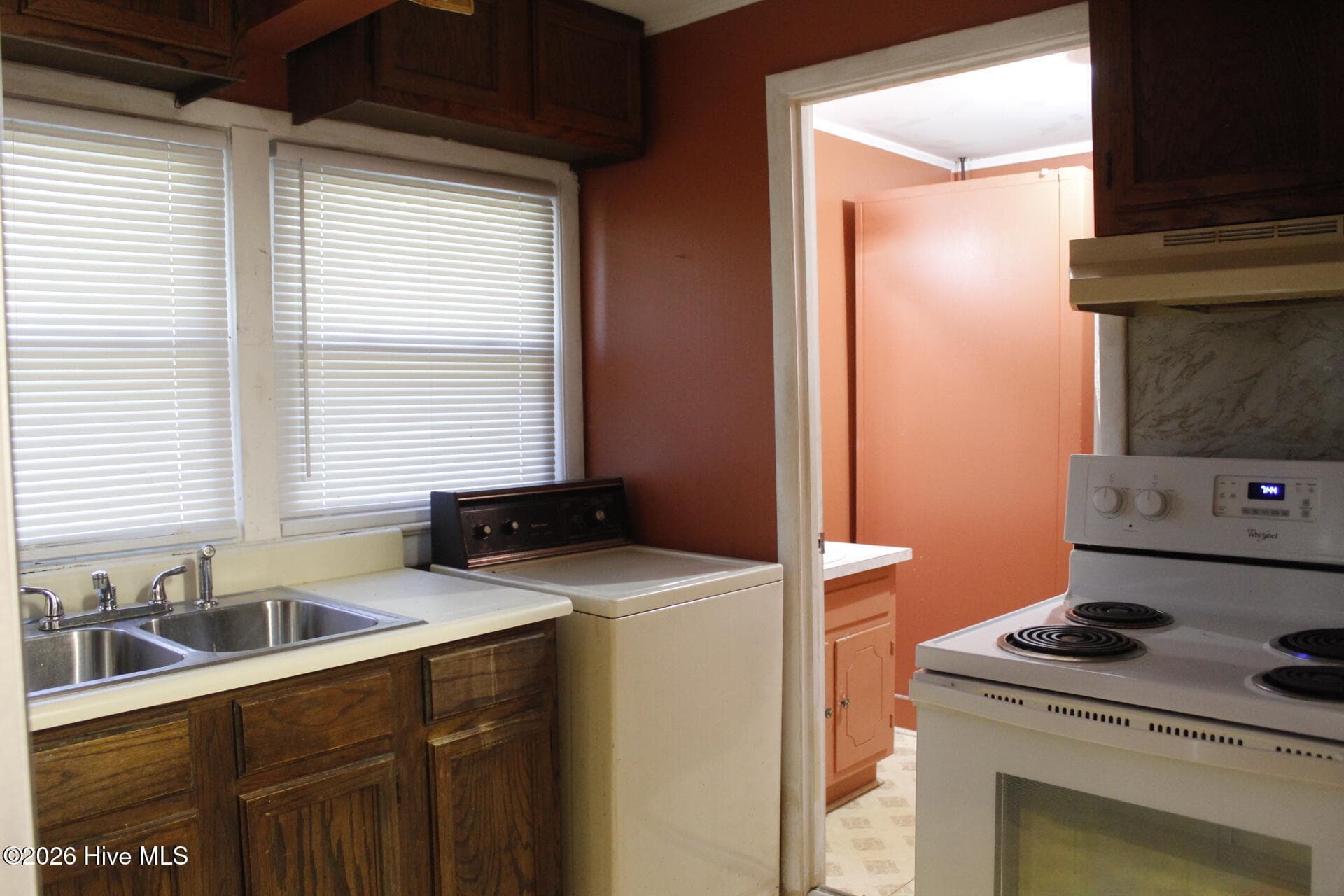 Single Family Residence at 2124 Oleander Drive, Wilmington, NC 28403, photo 22 of 32
