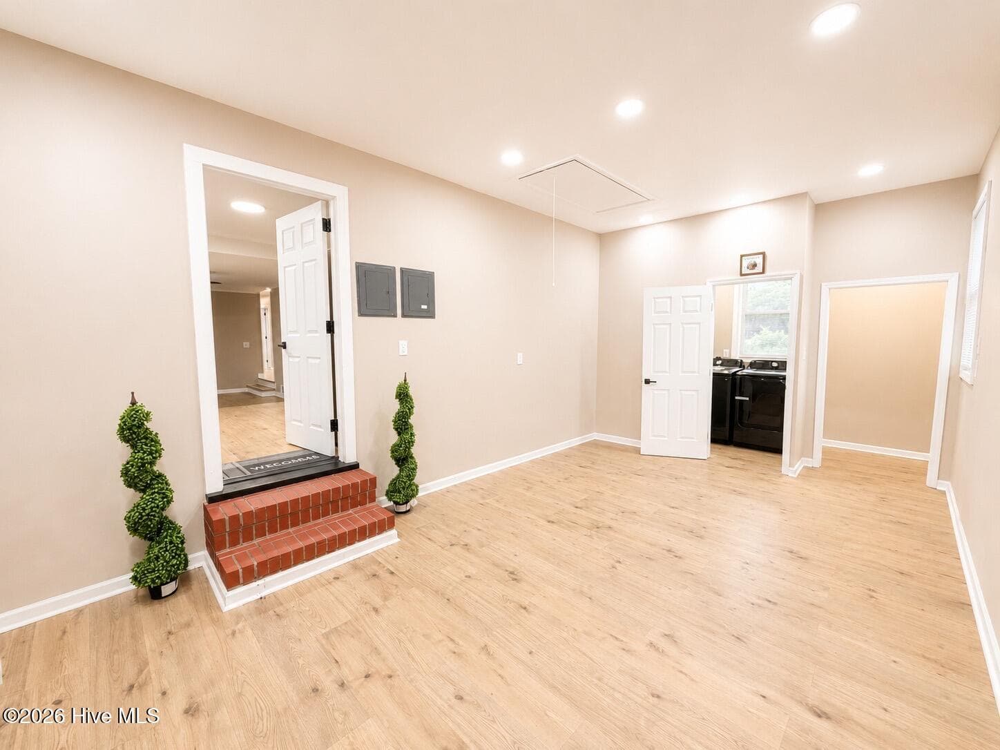 Single Family Residence at 3202 College Road, Wilmington, NC 28412, photo 39 of 45