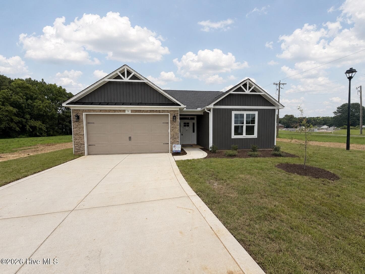 Single Family Residence at 14 Kizzy Drive, Selma, NC 27576, photo 8 of 92