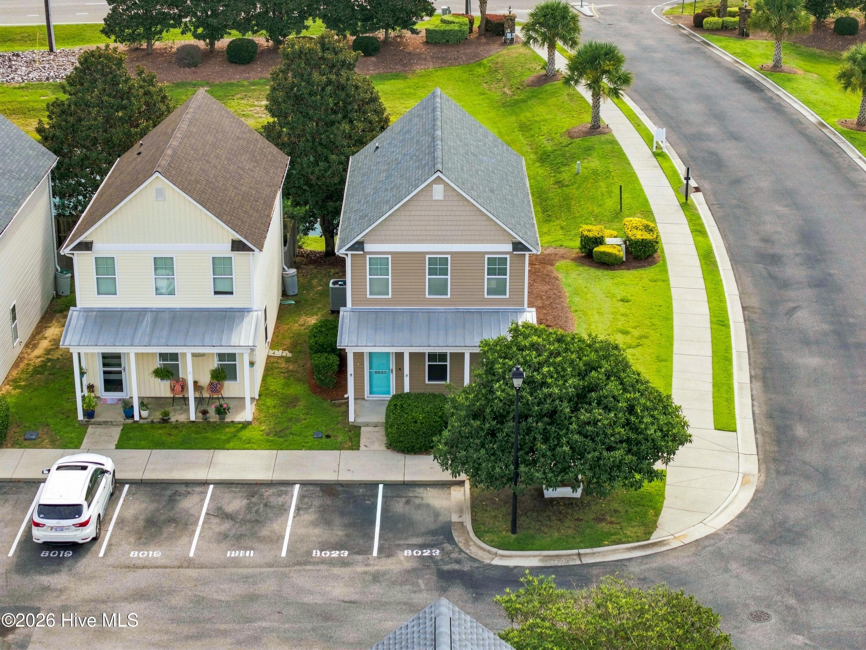 Single Family Residence at 8023 Sweetgrass Court, Wilmington, NC 28412, photo 6 of 33