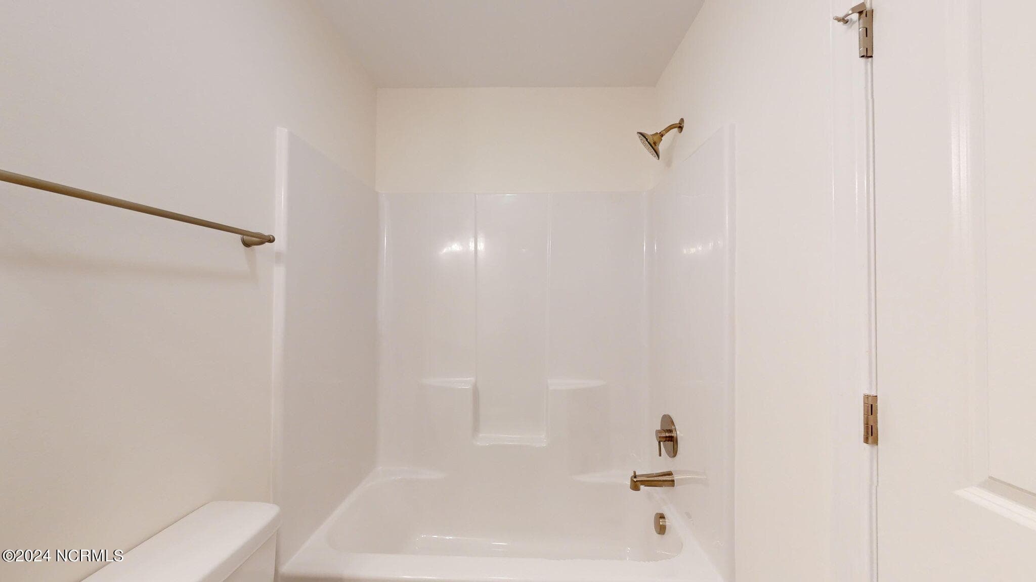 Townhouse at 2025 Dartford Drive A, Greenville, NC 27834, photo 34 of 57