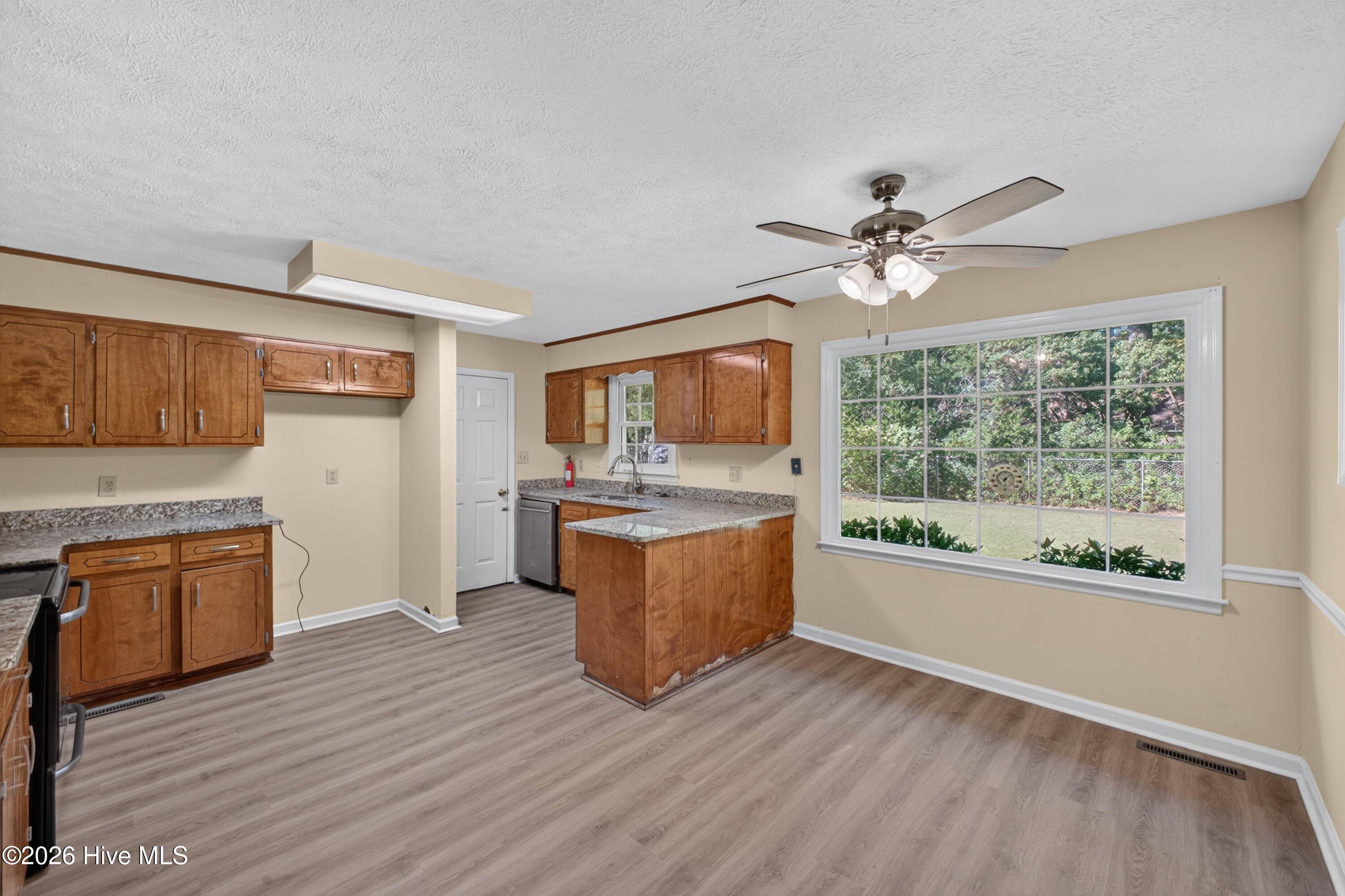 Single Family Residence at 1720 Pine Log Road, Aiken, SC 29803, Aiken, photo 16 of 34