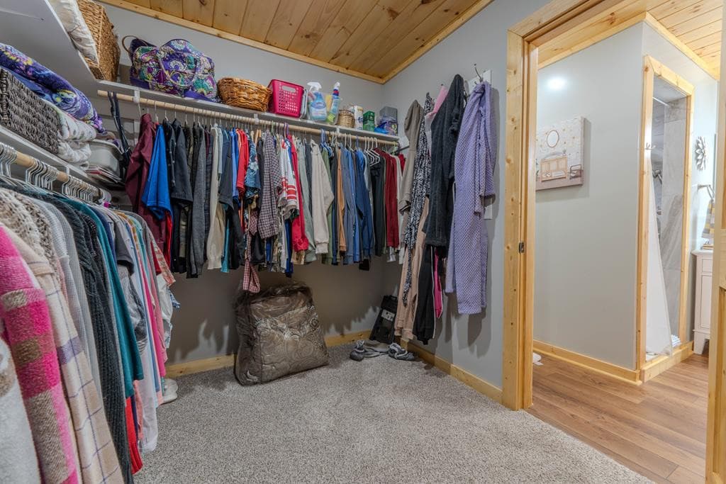 Residential at 190 Galloway Drive, Hayesville, NC 28904, photo 12 of 37