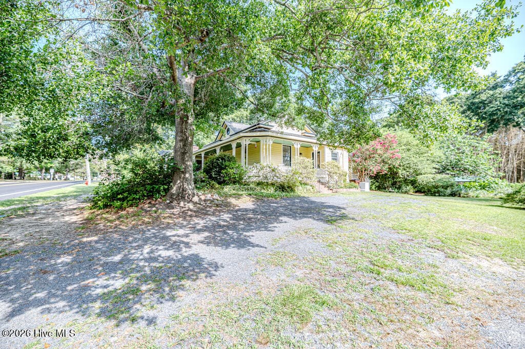 Single Family Residence at 524 Carthage Street, Cameron, NC 28326, photo 5 of 51