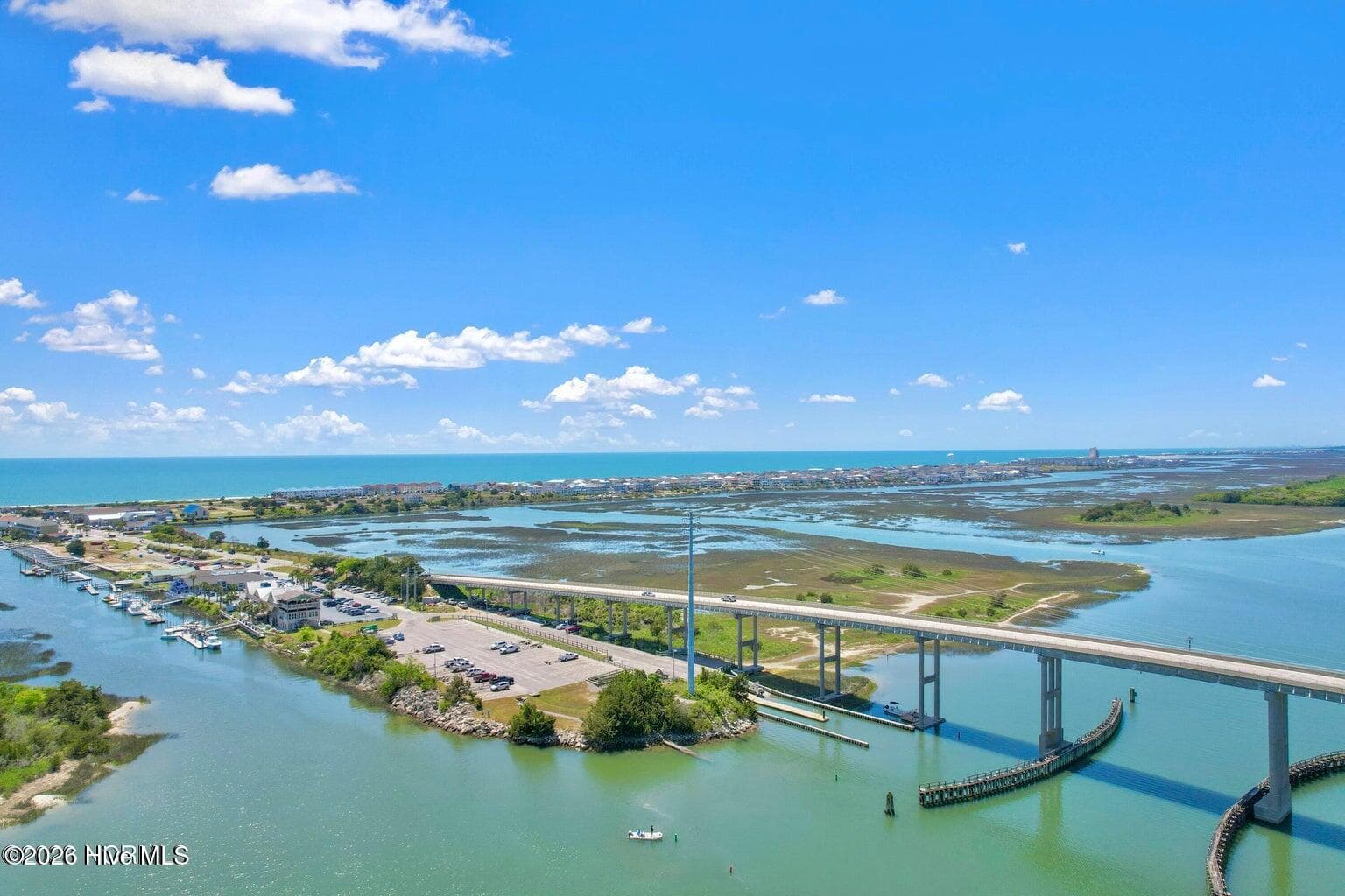 Ocean Isle Beach 5-7 minutes - 1668 Back Bay Drive SW, Shallotte, NC 28470