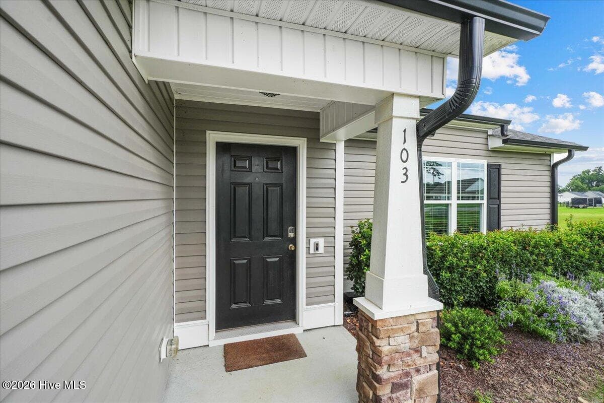 Single Family Residence at 103 Avalor Drive, Goldsboro, NC 27530, photo 5 of 34