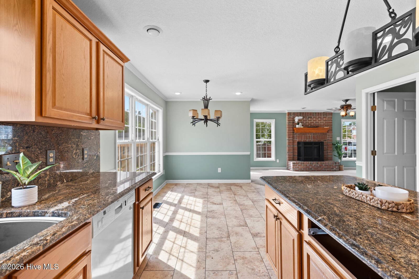 Single Family Residence at 101 New Castle Drive, Jacksonville, NC 28540, photo 10 of 33